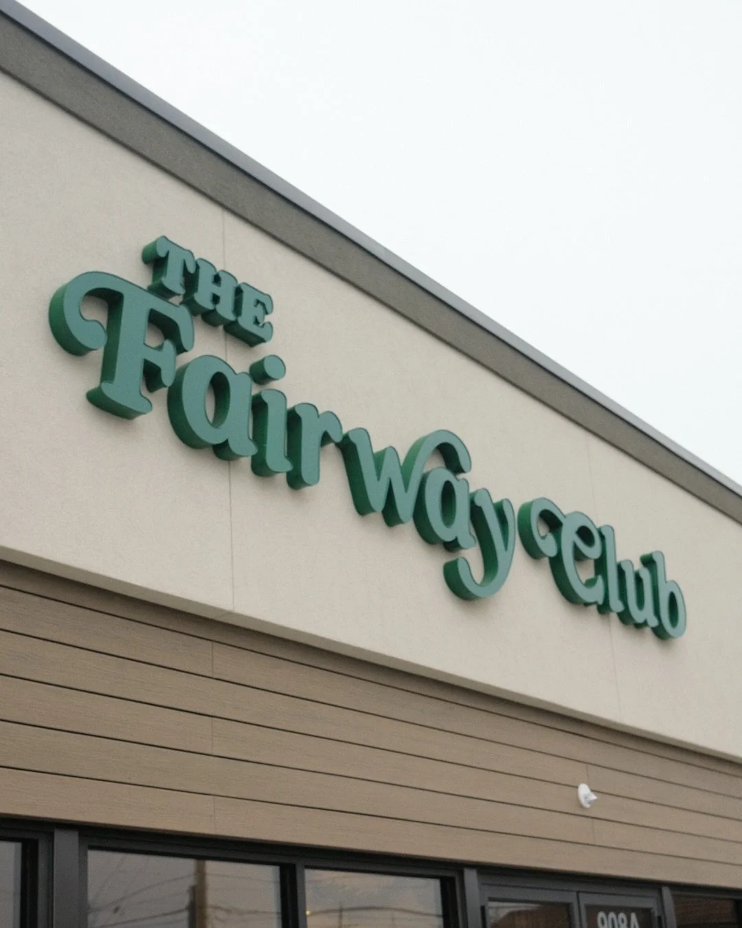 It&rsquo;s always fun to see a brand come alive! ⛳️

I helped @golfguylogan design this new logo, brand,  and merch over the summer and it was a blast to visit the @fairwayclubkc IRL.

The place looks great and it was full at 9:00am. So happy for Log