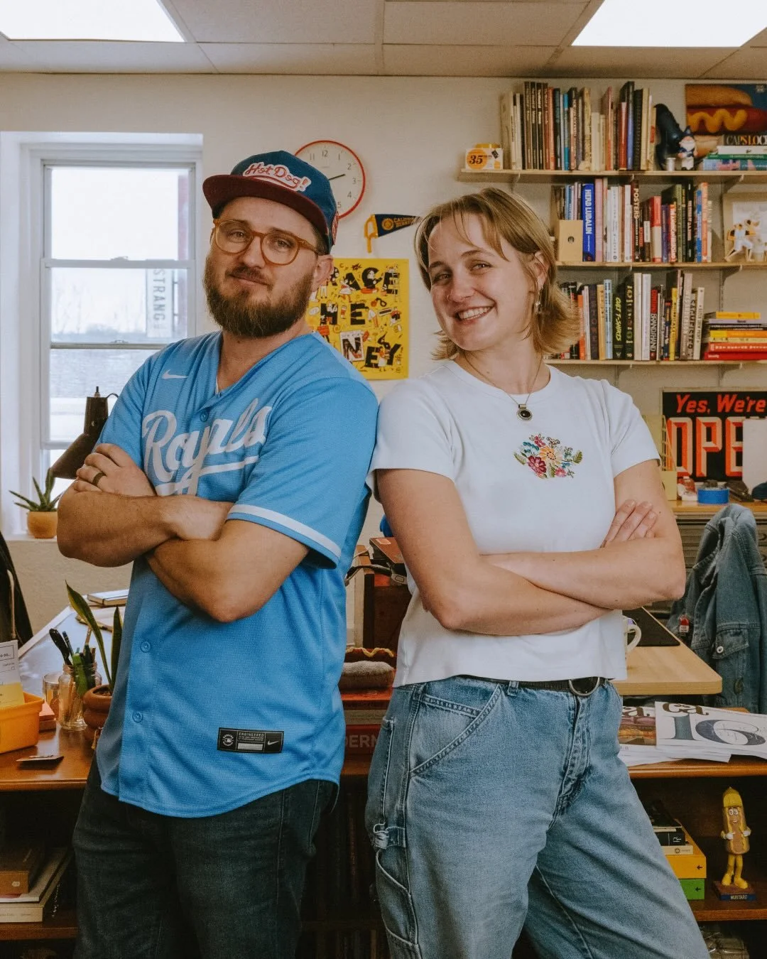 🌭&nbsp;New Team Pics!!! 📸

The squad is growing and we&rsquo;re feeling at home in our new studio, so we invited @allison.stutsman to hang out for an afternoon and snap some photos of us being weird.

👋&nbsp;In case we haven&rsquo;t met&hellip;

H