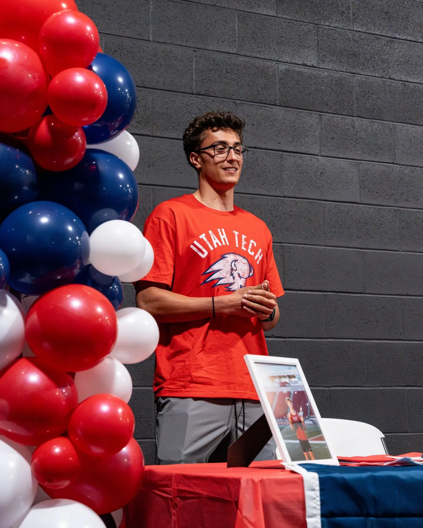 ANOTHER one! @tannermerrill_ committing to @utahtech_tfxc .

Tanner embodies excellence in track and field. Relentless in competition, consistent in his work ethic, and an exceptional young man whose integrity stands out just as much as his performan