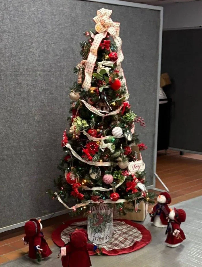 Christmas Tree Decorating Contest