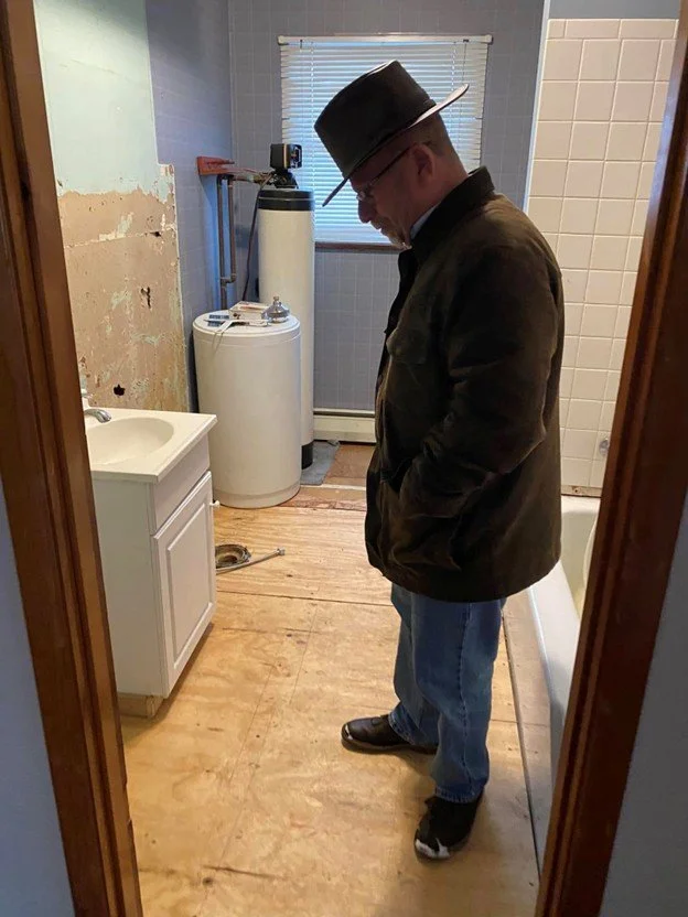 Mike admiring Steve's progress.jpg