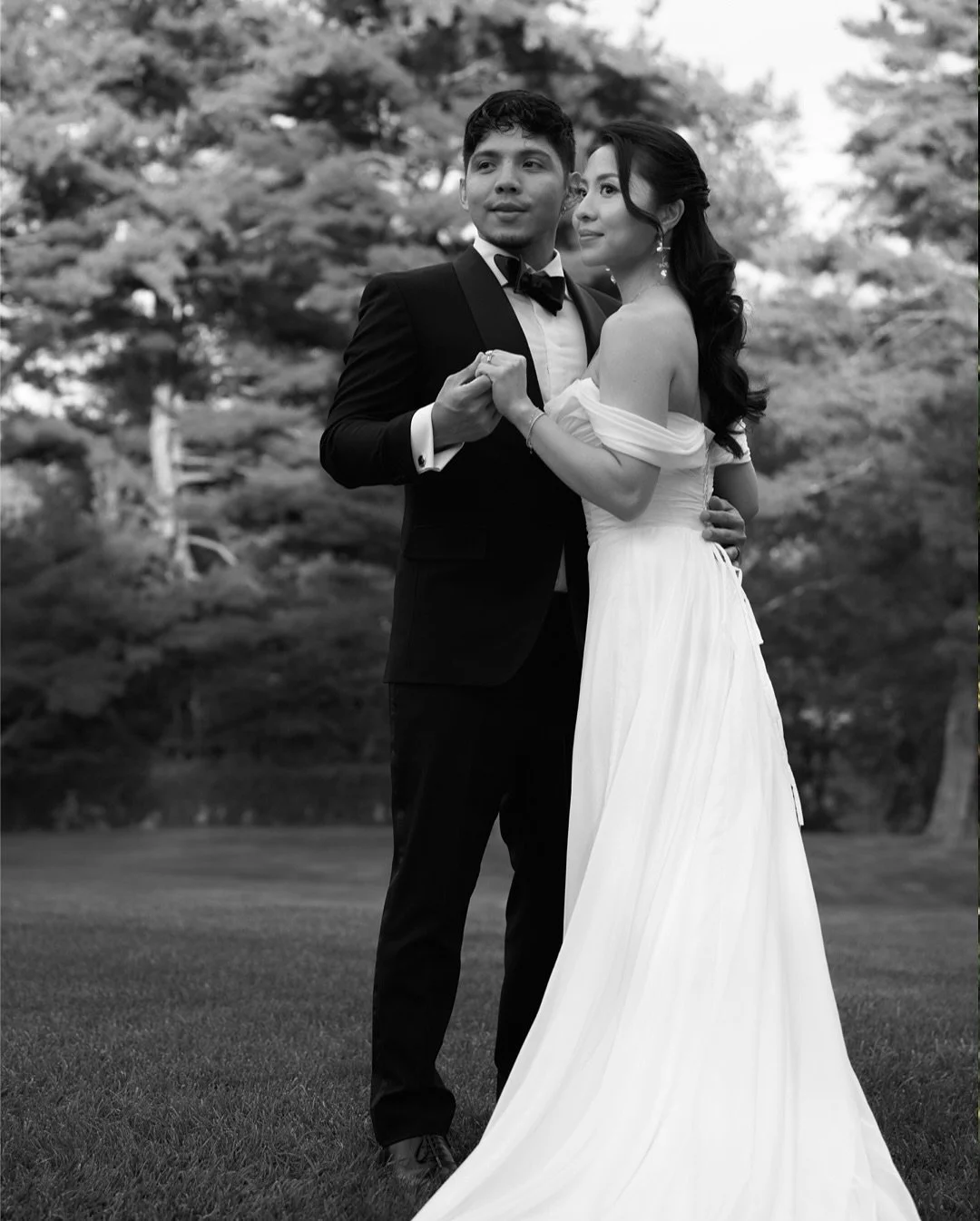 If the world was ending
I&rsquo;d wanna be next to you
@shweezyloo @adonisdv23 
Wedding venue : @tpcjasnapolanaweddings 
Wedding planner : @exquisiteevent2021 
Floral Design: @floraldesignsbysofie