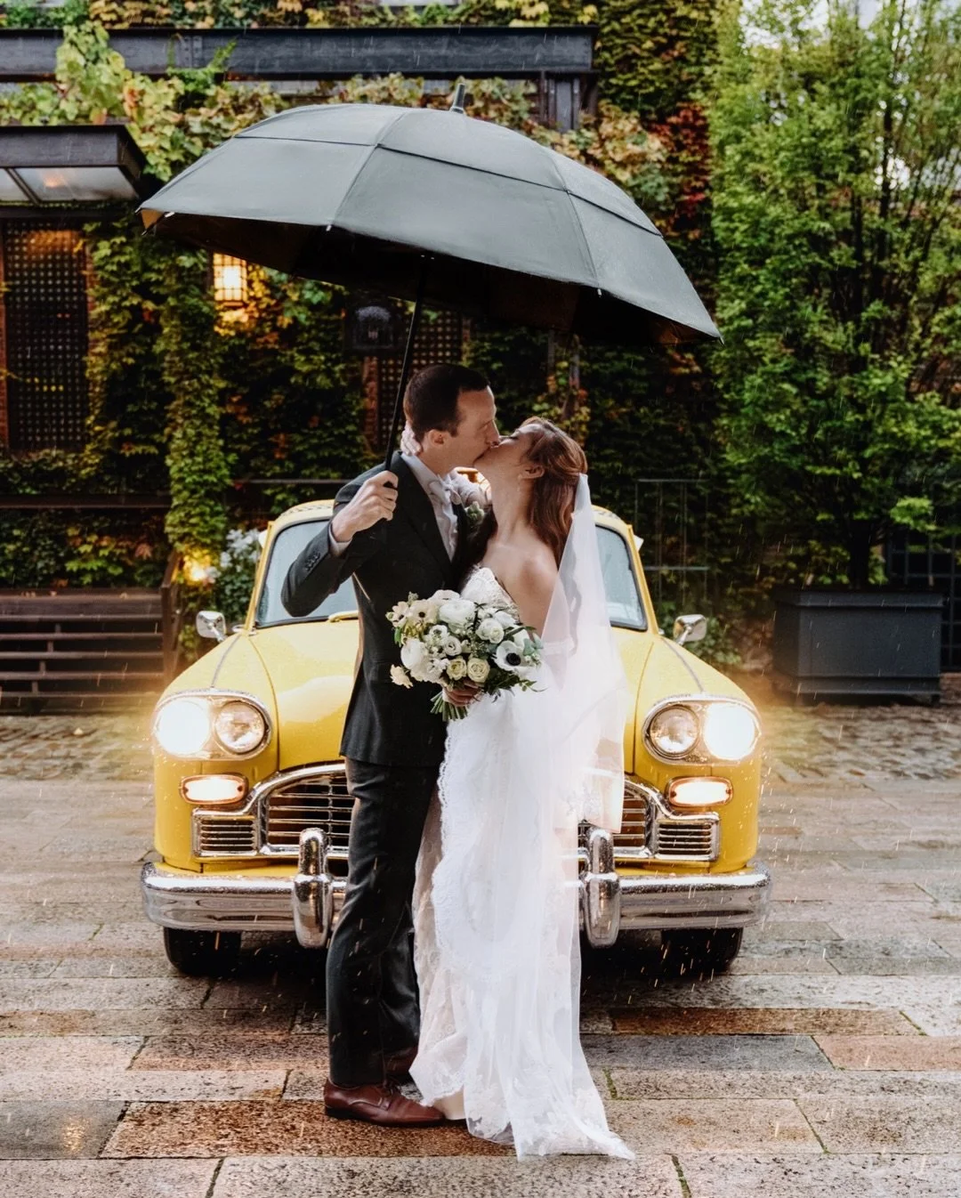 10.12.2025
It was just rain, but it added atmosphere and warmth to the day.