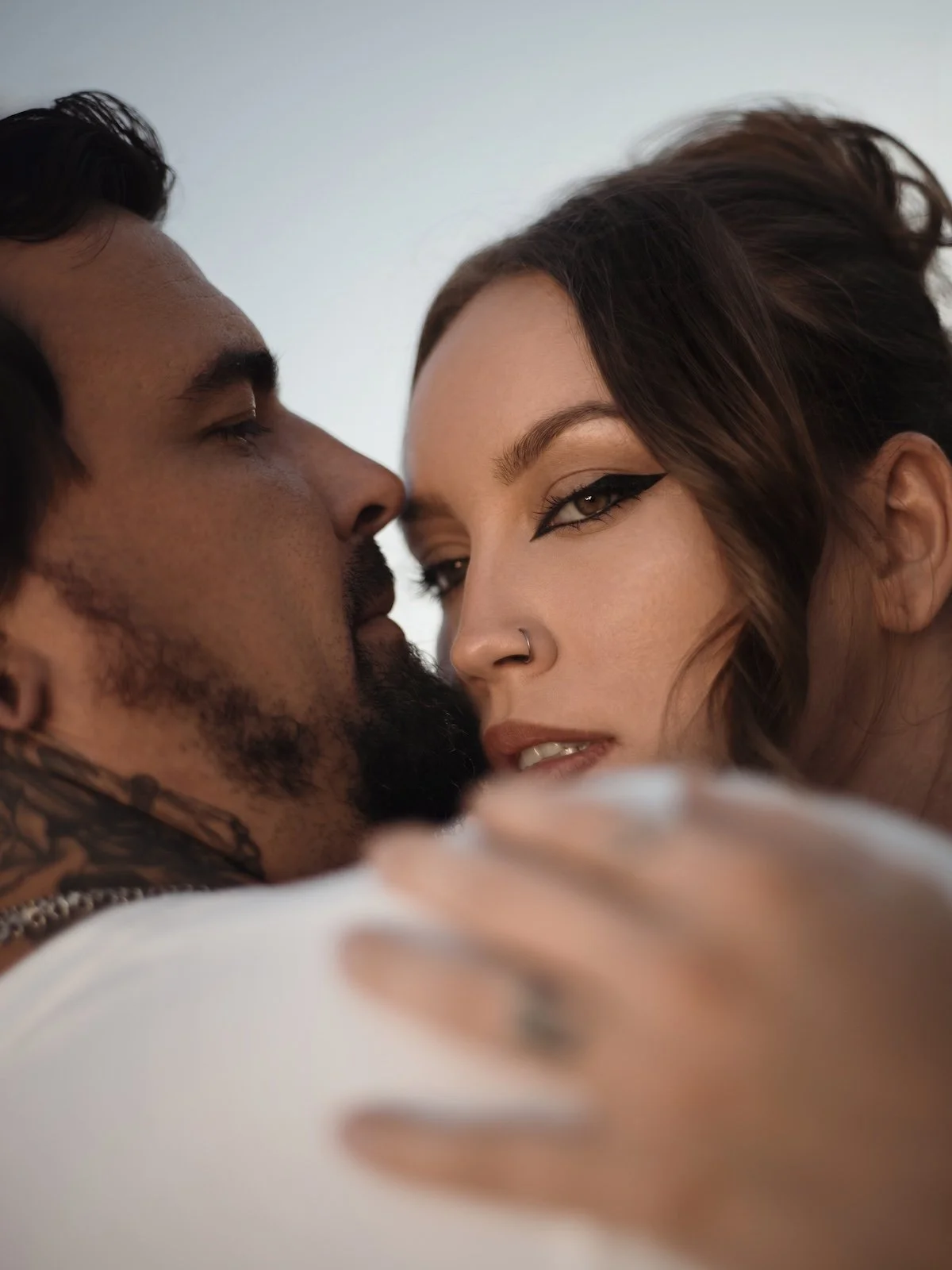 joshua-tree-elopement-portraits-desert-03.jpg