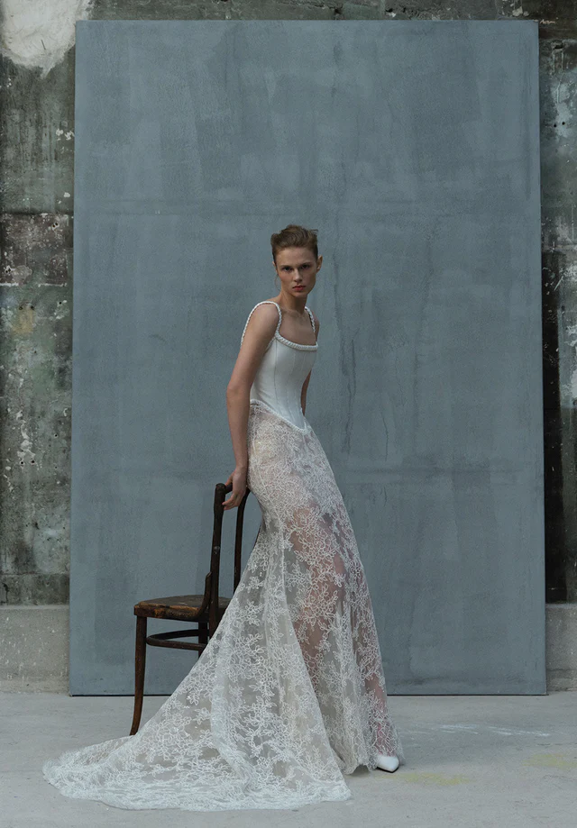 ELIESAAB_BRIDAL_SS26_LOOK4.jpg