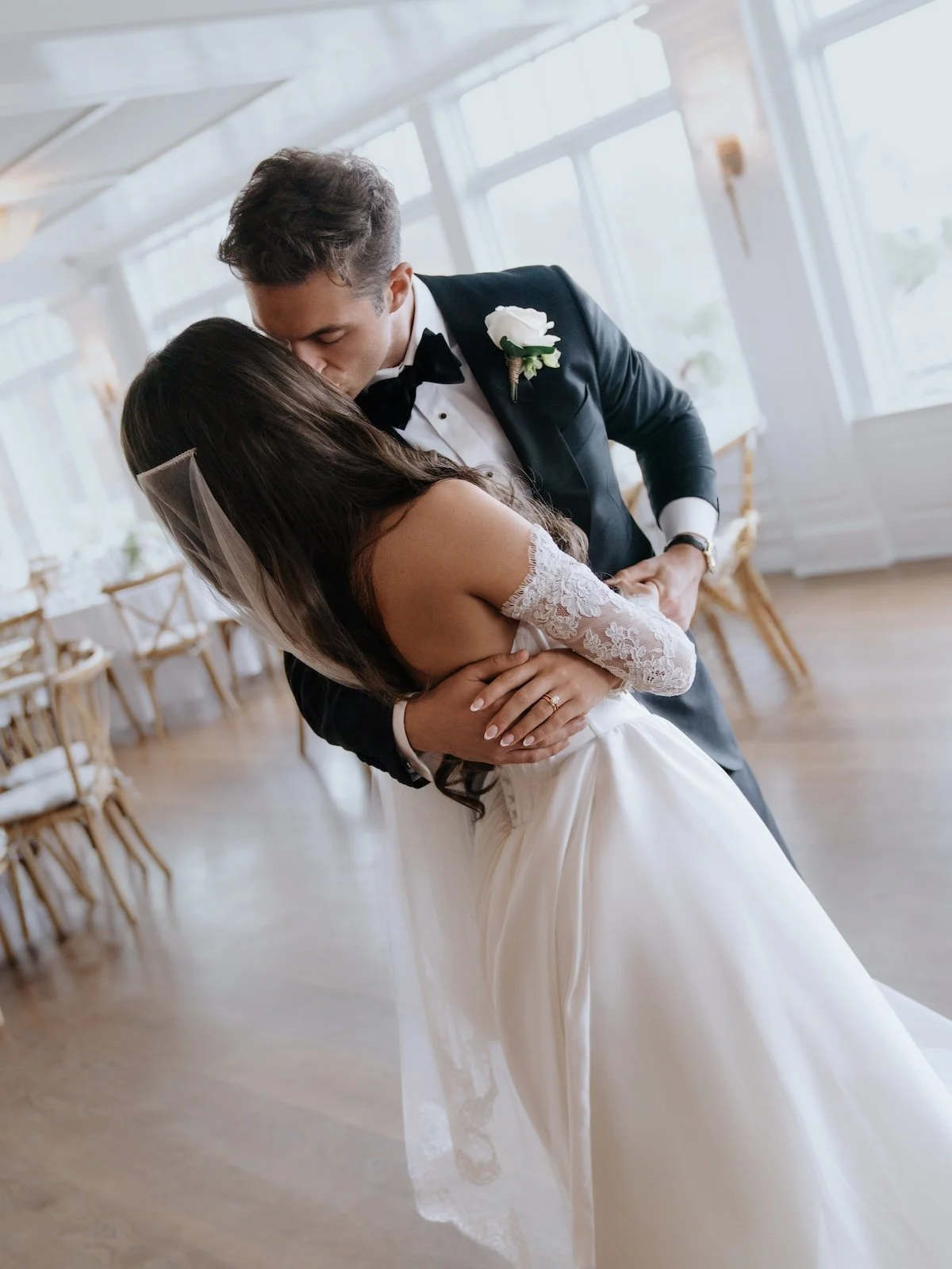 peconic-yacht-club-wedding-photo-70.jpg