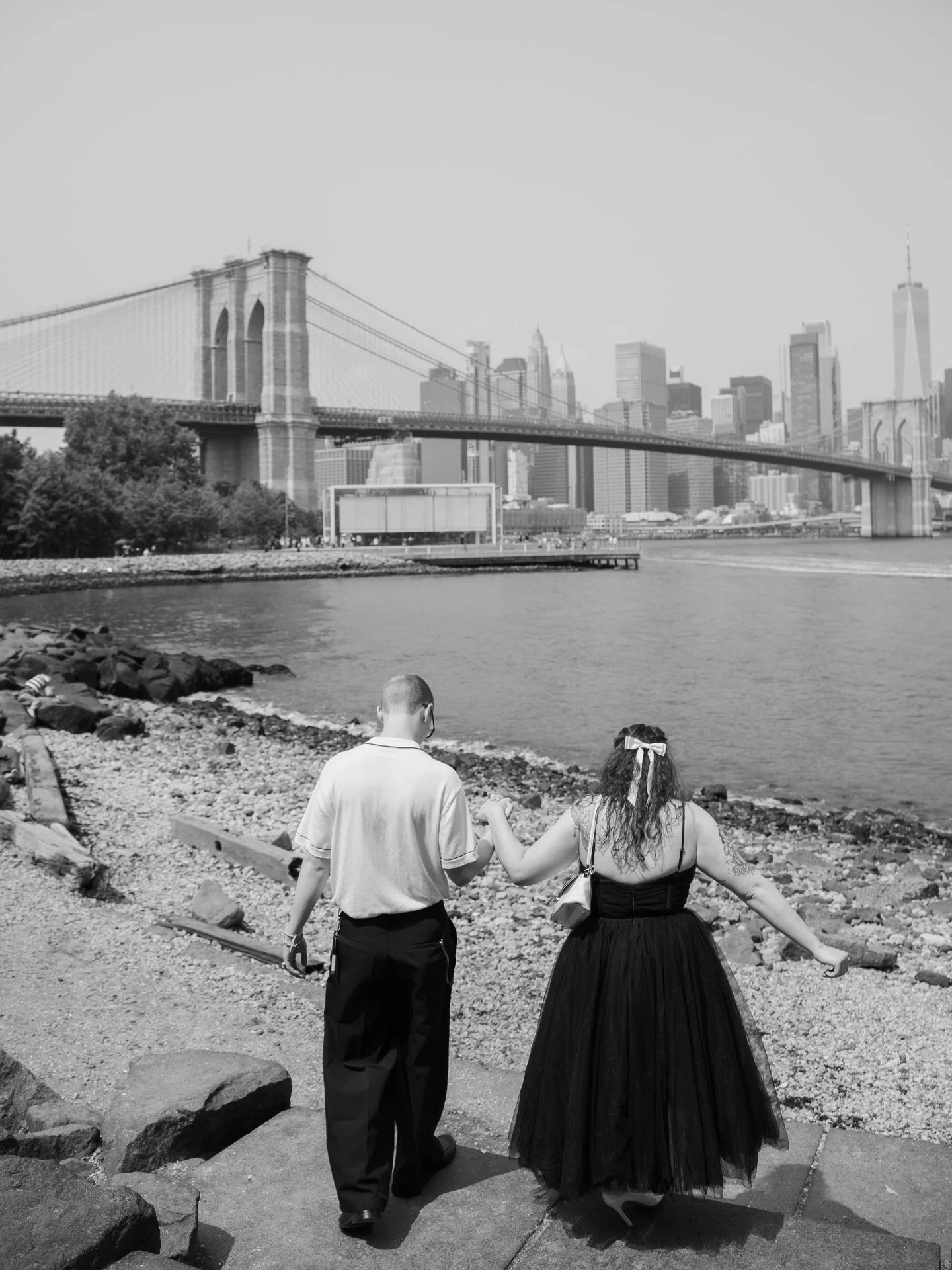 Matea and Greyson 

#nyccoupleshoot #romcom #timburtonstyle #filmweddingphotography #documentaryfilmphotography 

New York film wedding photographer 
Destination wedding photographer 
Film wedding photographer 
Socal wedding photographer 
Southern Ca