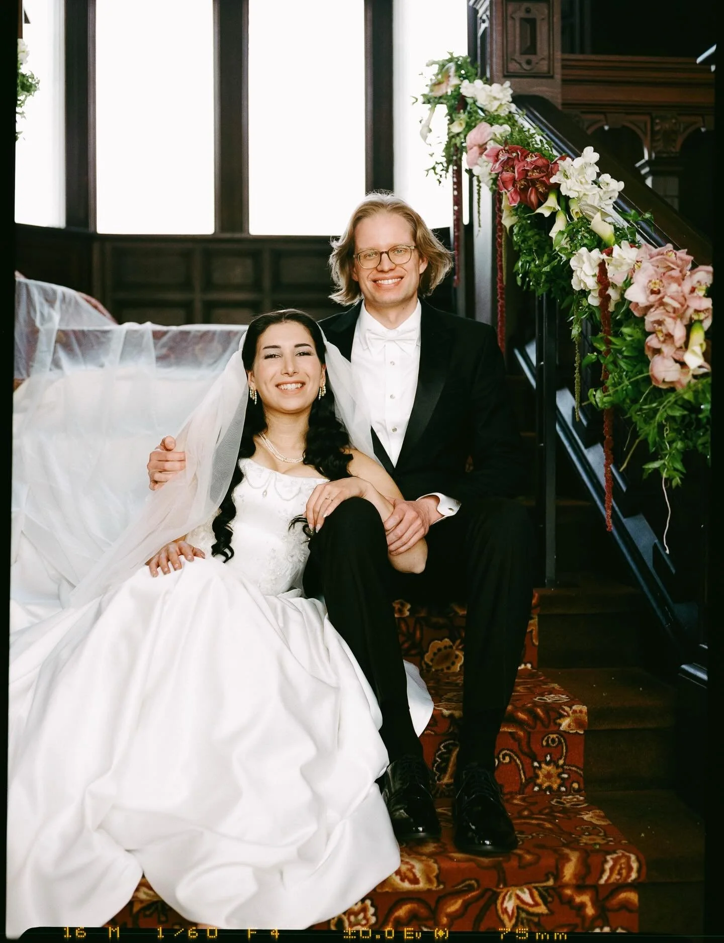 Valentine&rsquo;s Day with Jenna and Keith 👰🏻&zwj;♀️🌙
.
.
.
.
Venue @branfordhouseuconn 
DJ @djpatbirrell 
Polaroid- @secondsight.film @andykaydee 
Photography + Video- @suhanarphotography 
Makeup @ctbridalglam 
Florist @flower_and_twine 
Cake @be