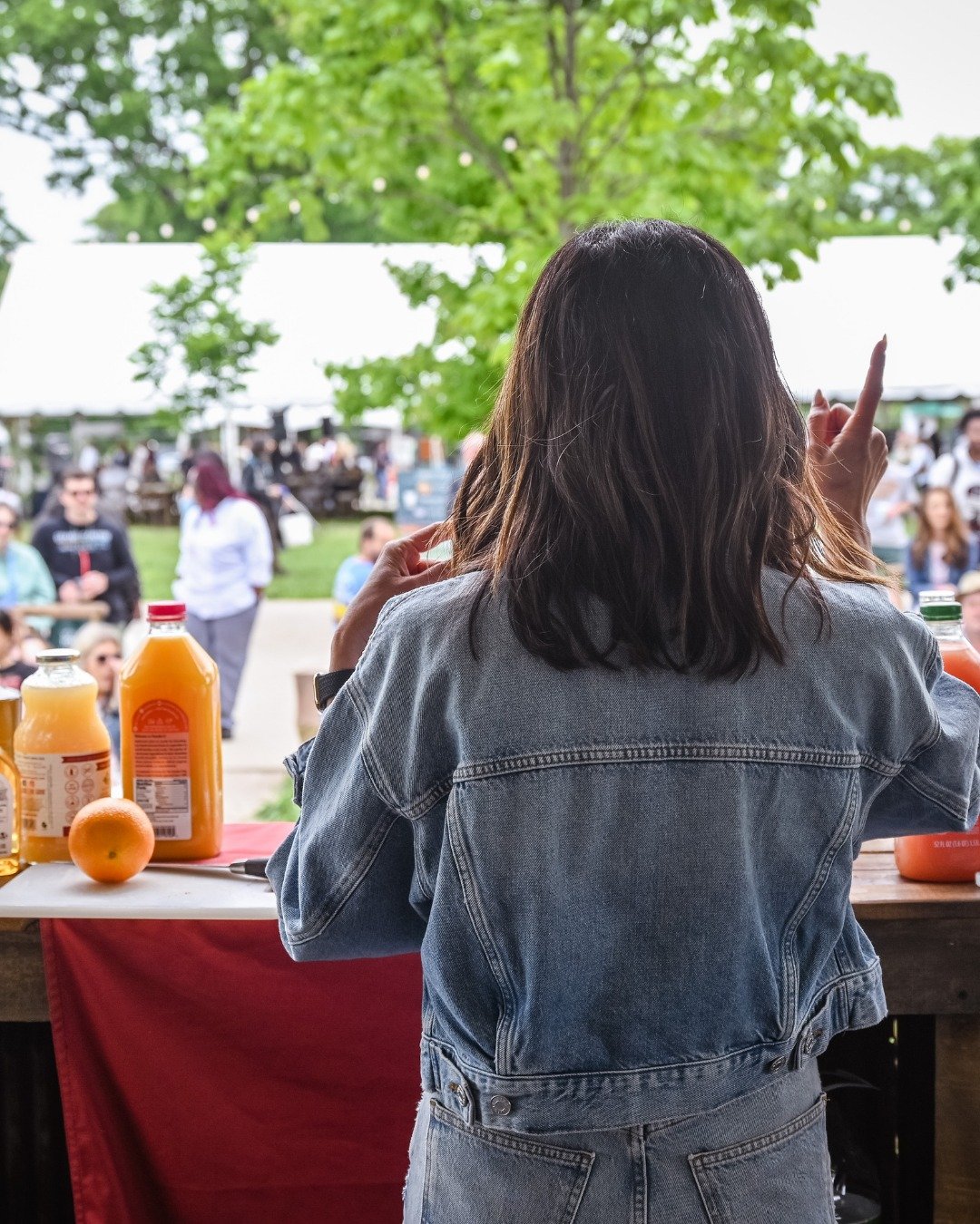 From Bakin&rsquo; Biscuits with @hattiebs &amp; @eatjoyland, to Burger Battle: Two Ways and a recipe demonstration from @hannahdasher's new cookbook, Stand By Your Pan, the Chef Demo stage will be packed with can&rsquo;t-miss culinary moments. 

Spec