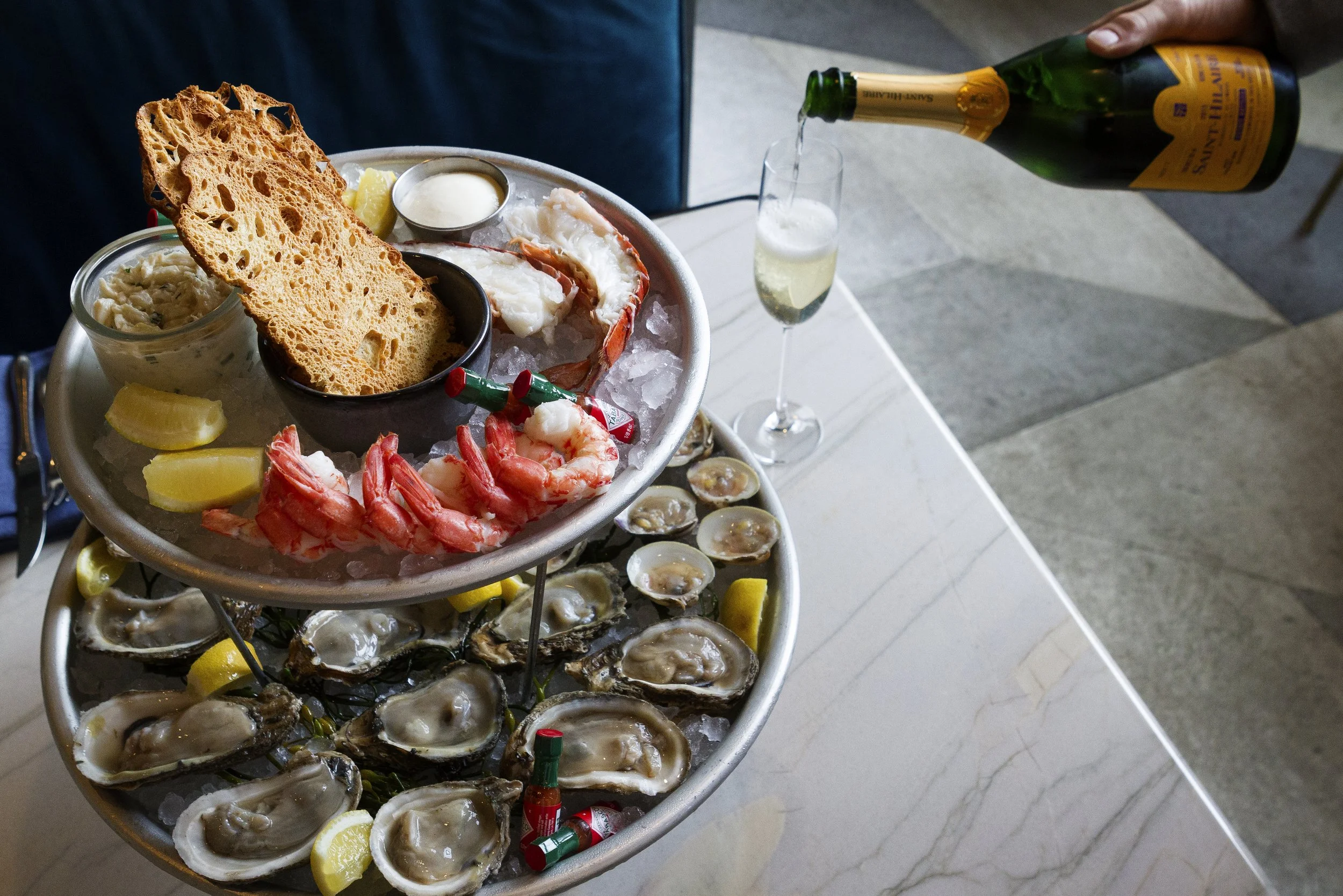 seafoodtower_and_champagne.jpg