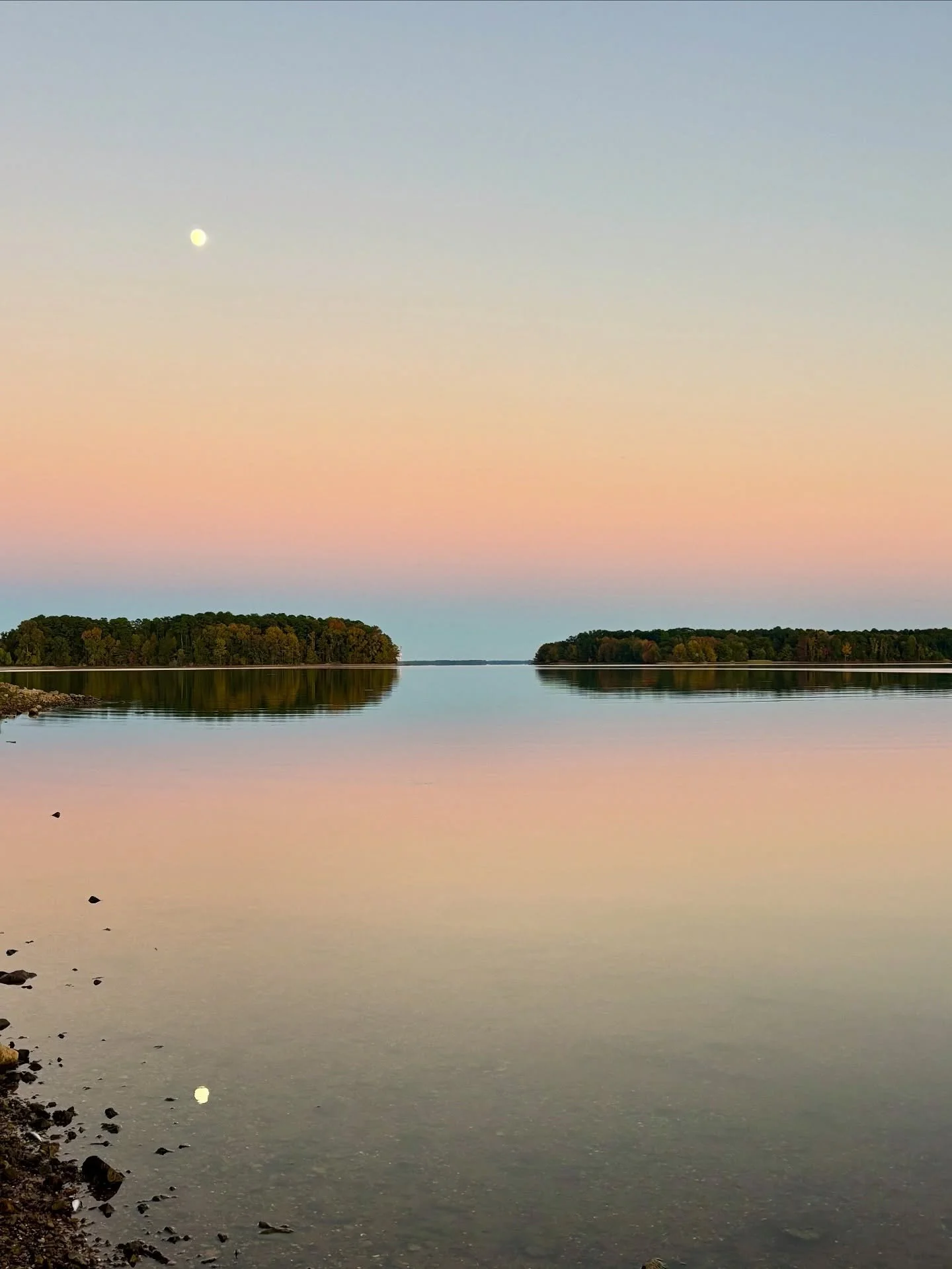 Lake views for the next week. So so pretty. #vanlife #lake #views