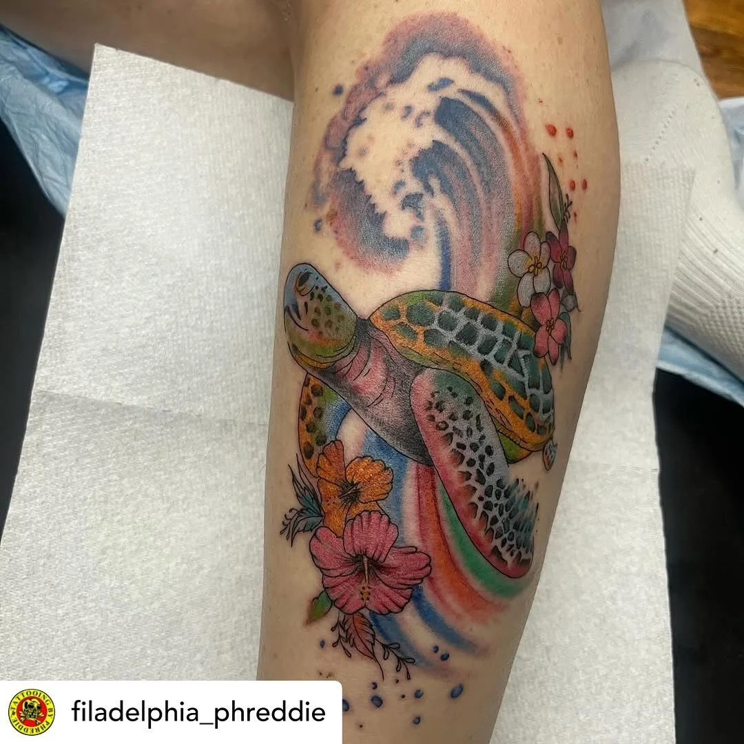 Some new ones by @filadelphia_phreddie done at #havertownelectrictattoo 

#delco 
#delcotattooshops 
#havertown