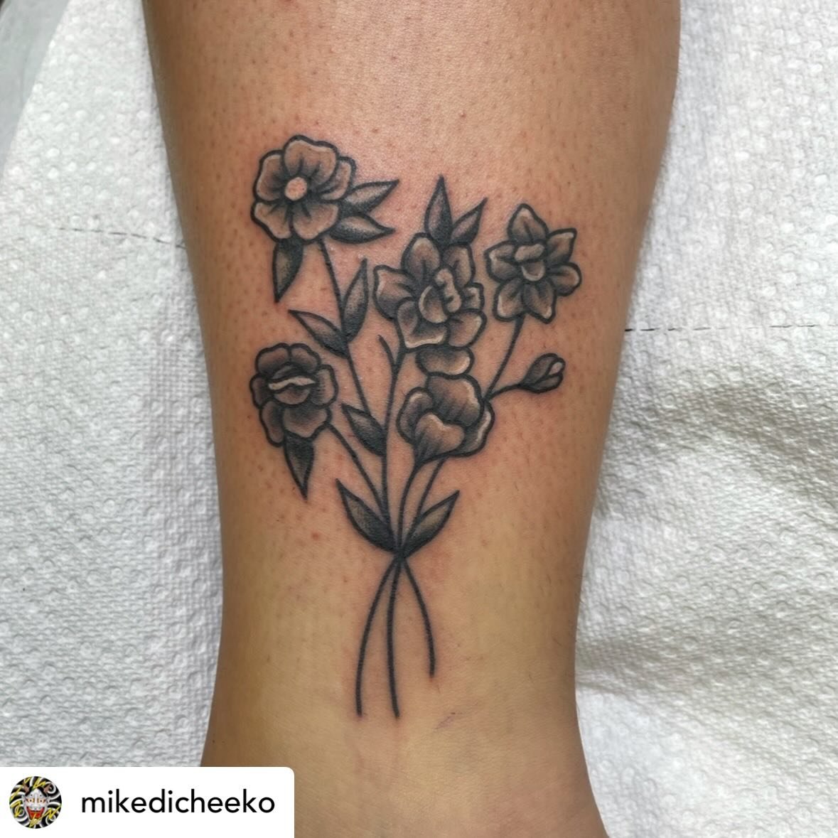 Mother- Daughter Tattoos by @mikedicheeko done at #havertownelectrictattoo 

We are open every day at noon!
Always time for walk-ins, stop by!
Gift cards are available too!