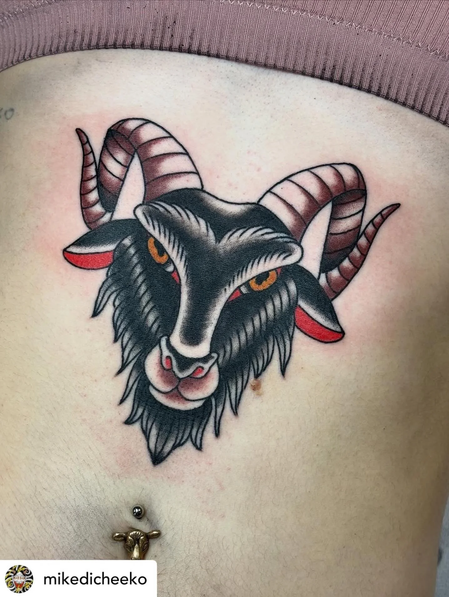 Done by @mikedicheeko at #havertownelectrictattoo 

Open today and everyday!
Walk-ins always welcome!