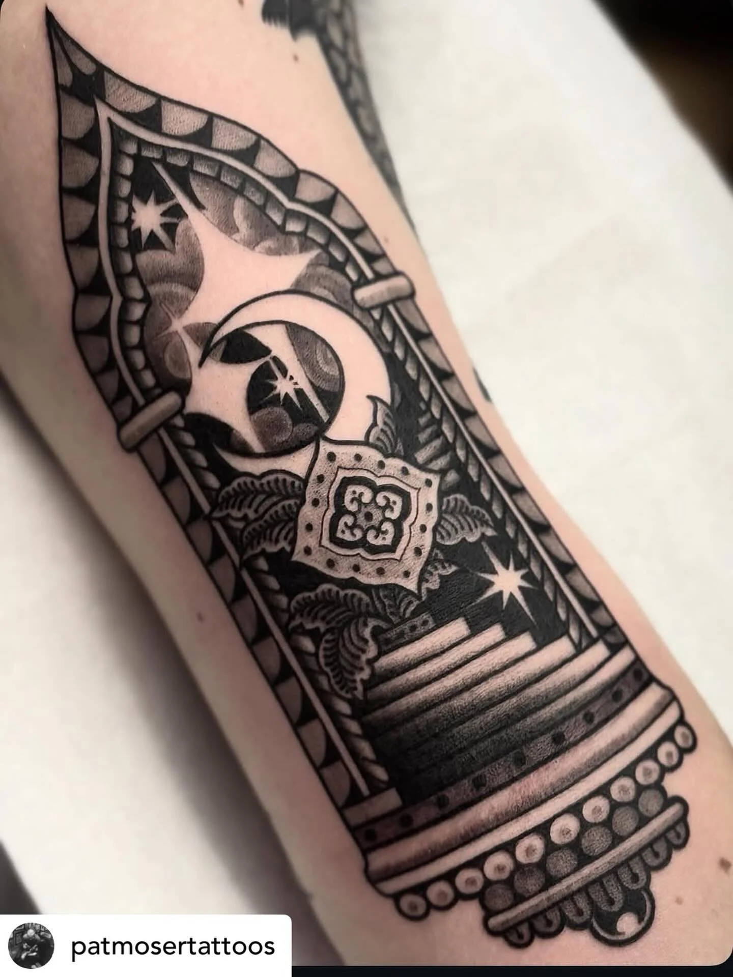 @patmosertattoos is taking appointments, the best way to schedule is to come see him at the shop Mondays or Tuesdays!  Just stop in! 

#havertownelectrictattoo