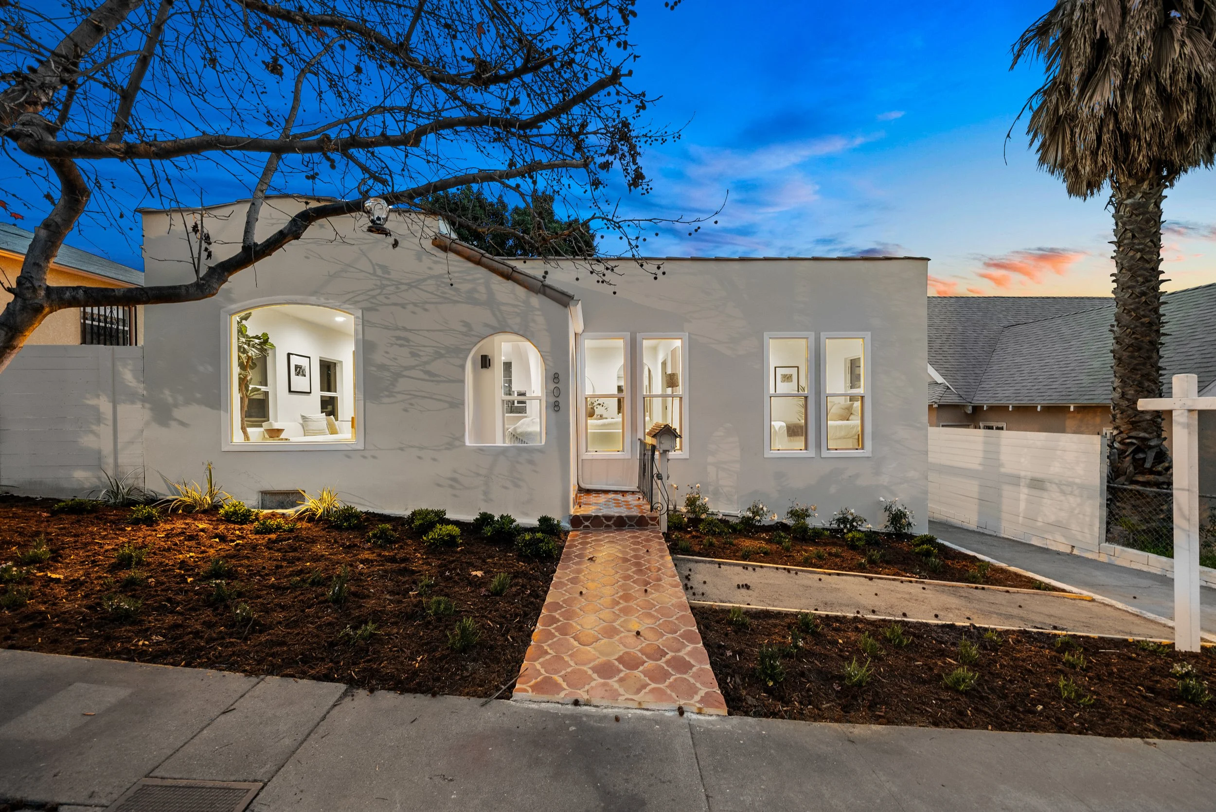 808 Robinson 2.jpg