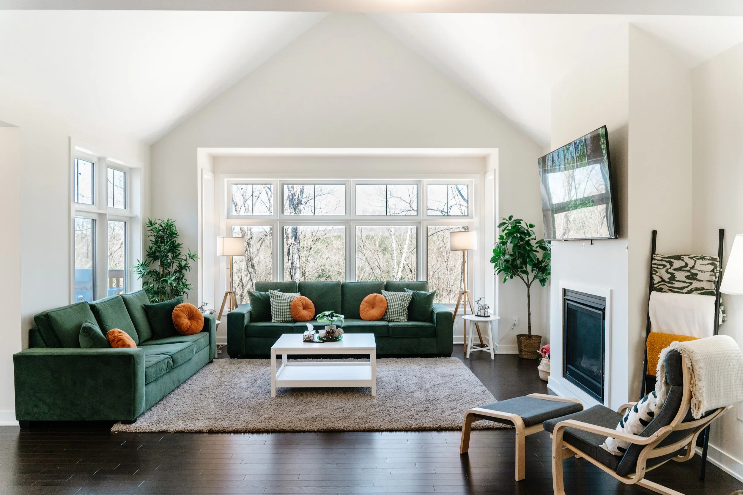 Hill Top Haven - Spring 2025-127.jpg