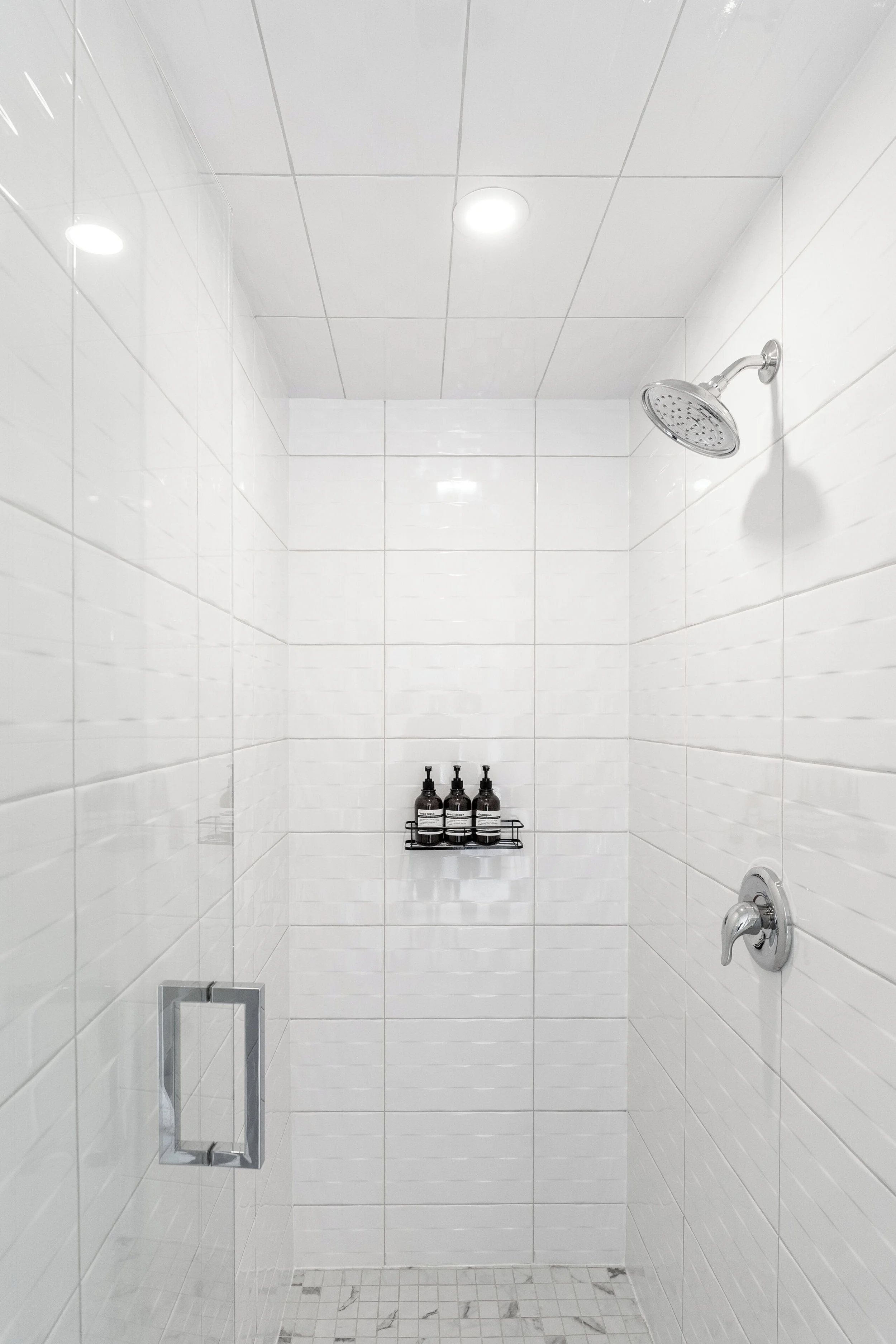 bathroom2_3.jpg