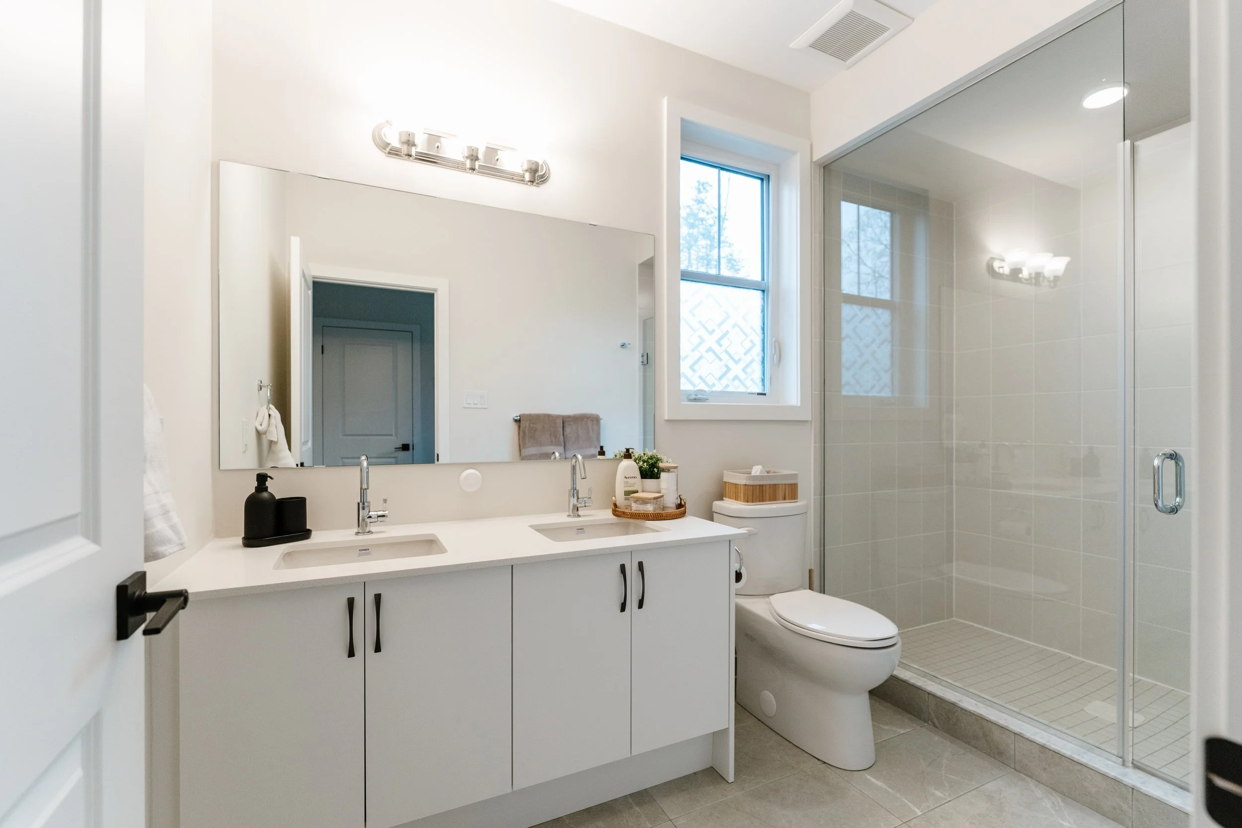 Hill Top Haven - Spring 2025-40.jpg