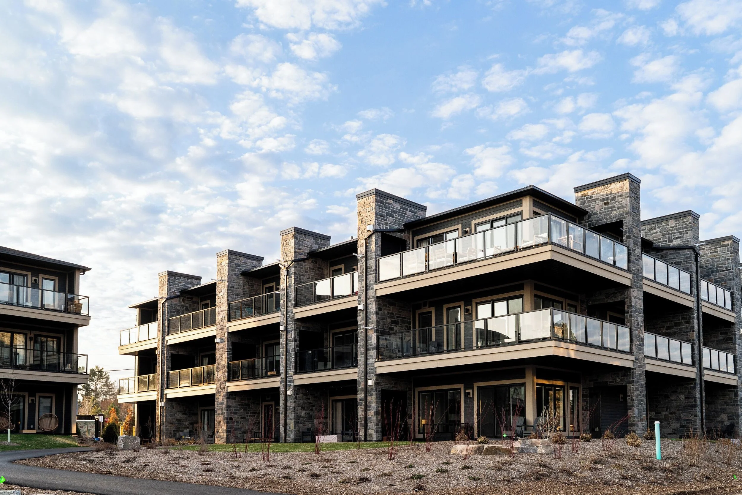 BLDG.jpg