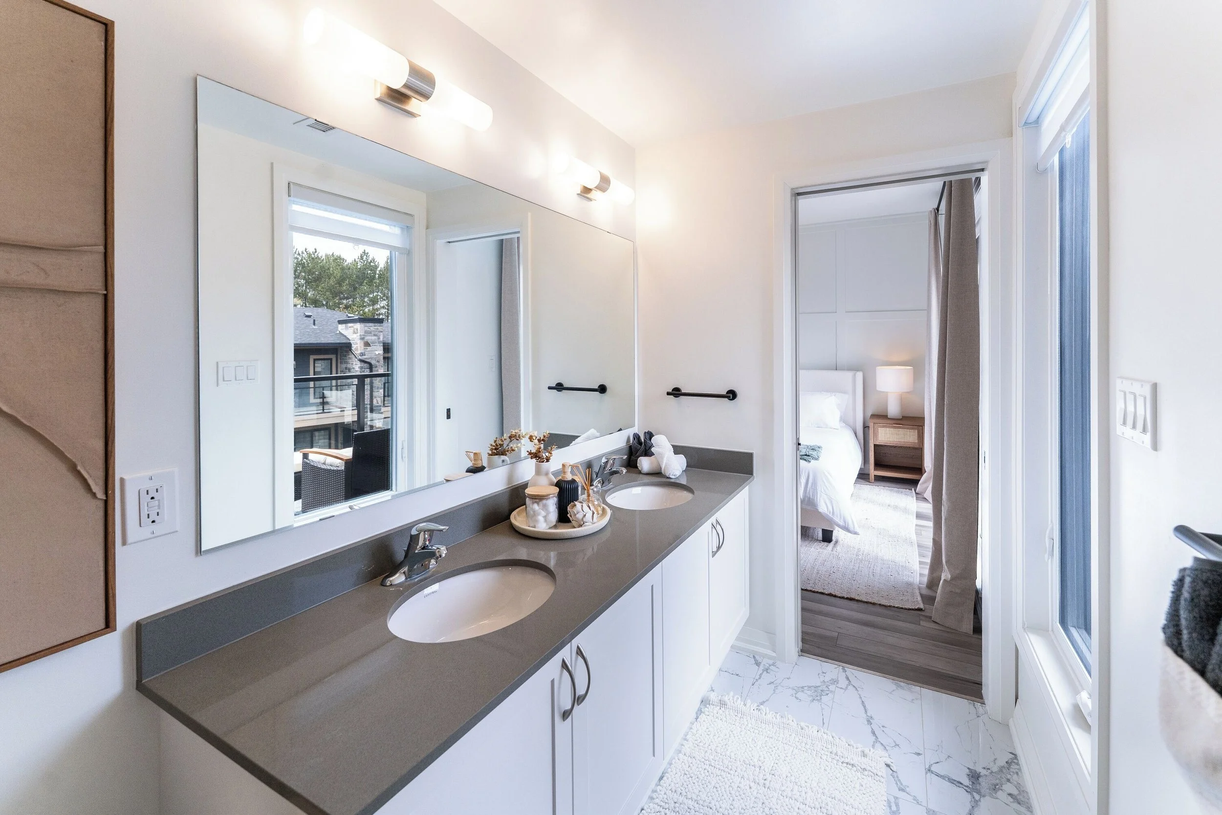 bathroom2.jpg