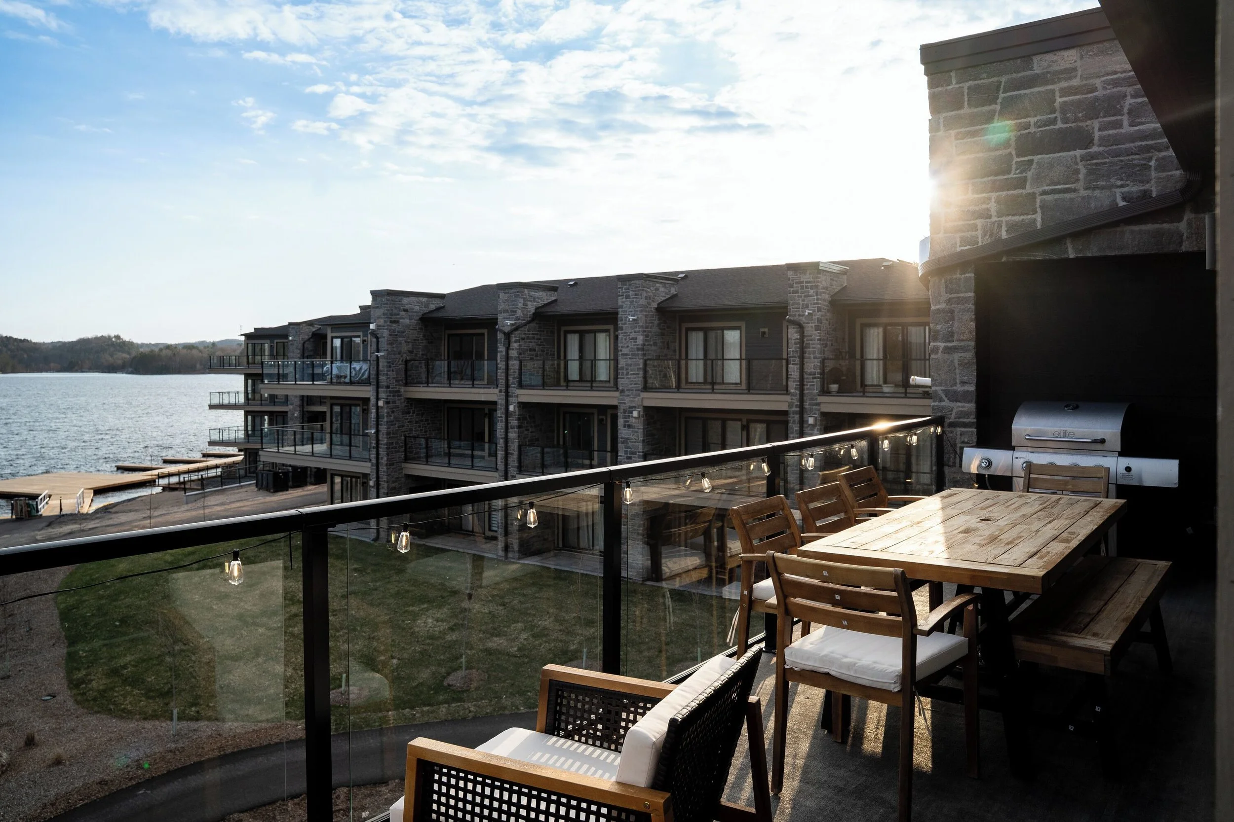 balcony4.jpg