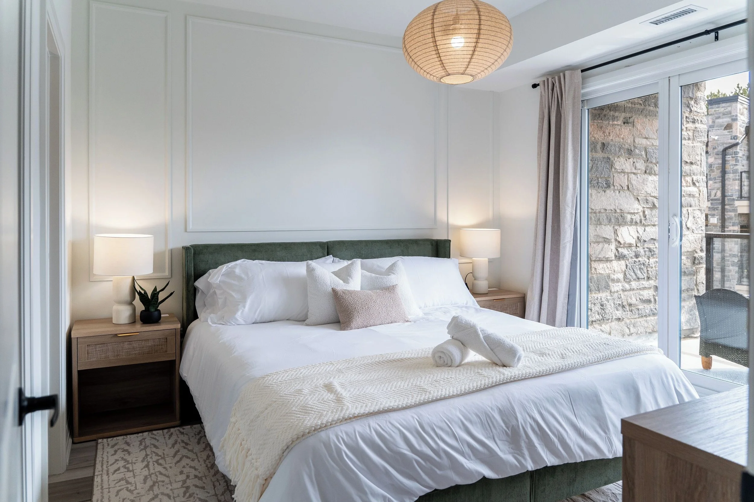 bedroom1.jpg