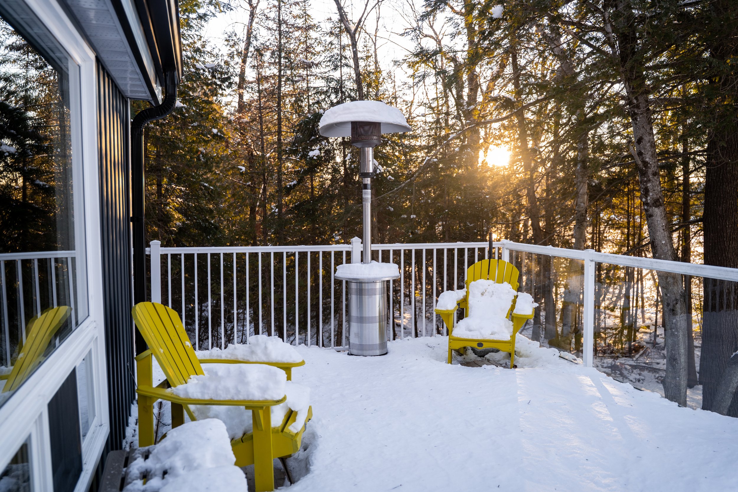 Cedar and Sand Lakehouse Christmas Winter 2025-56.jpg