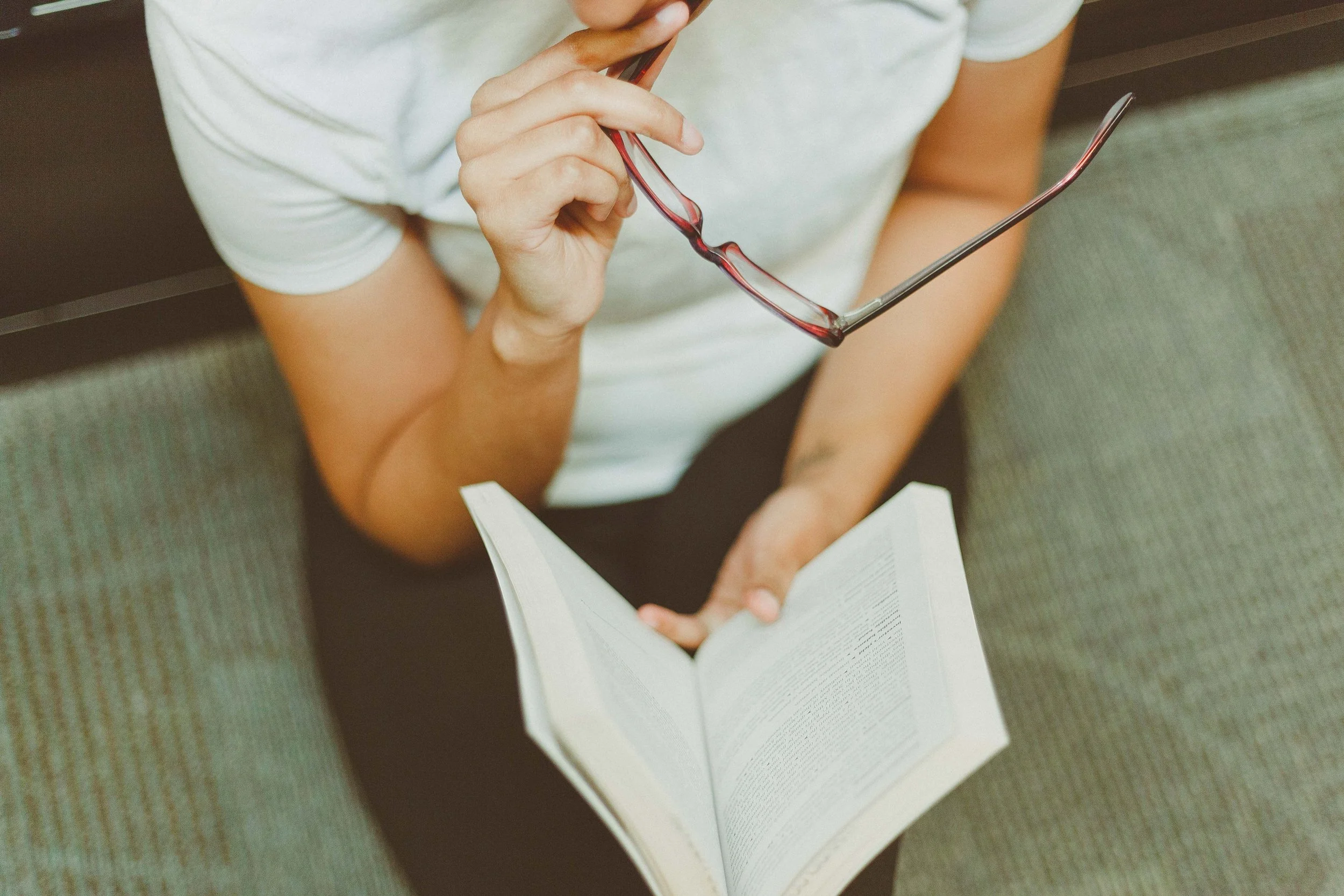 How to Read More Books: A Gentle Way to Build a Reading Habit