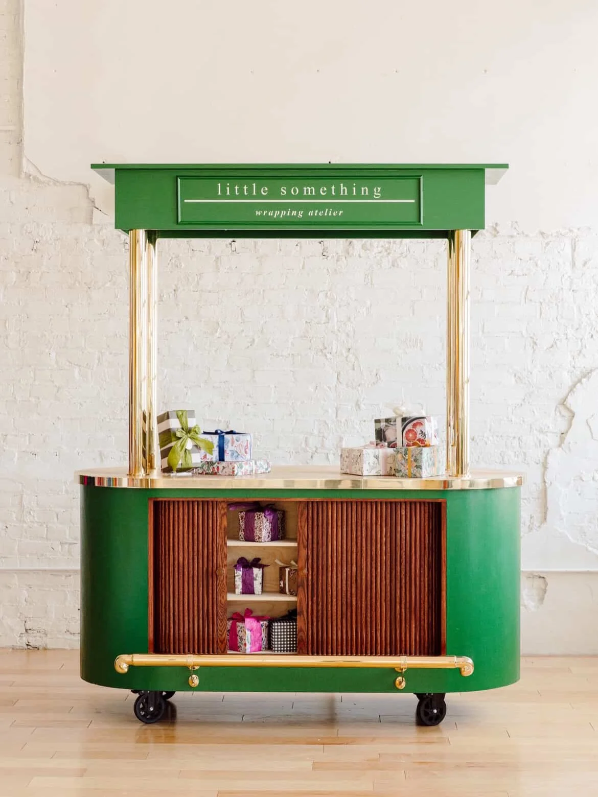 A *little something* to add to the Farnam Winter Pop-up on Sunday from 12-4!

Grab your gifts from the local shops and have them wrapped for you. Feel free to bring your own gifts and get your entire list checked off!

 33rd and Farnam. 🎁