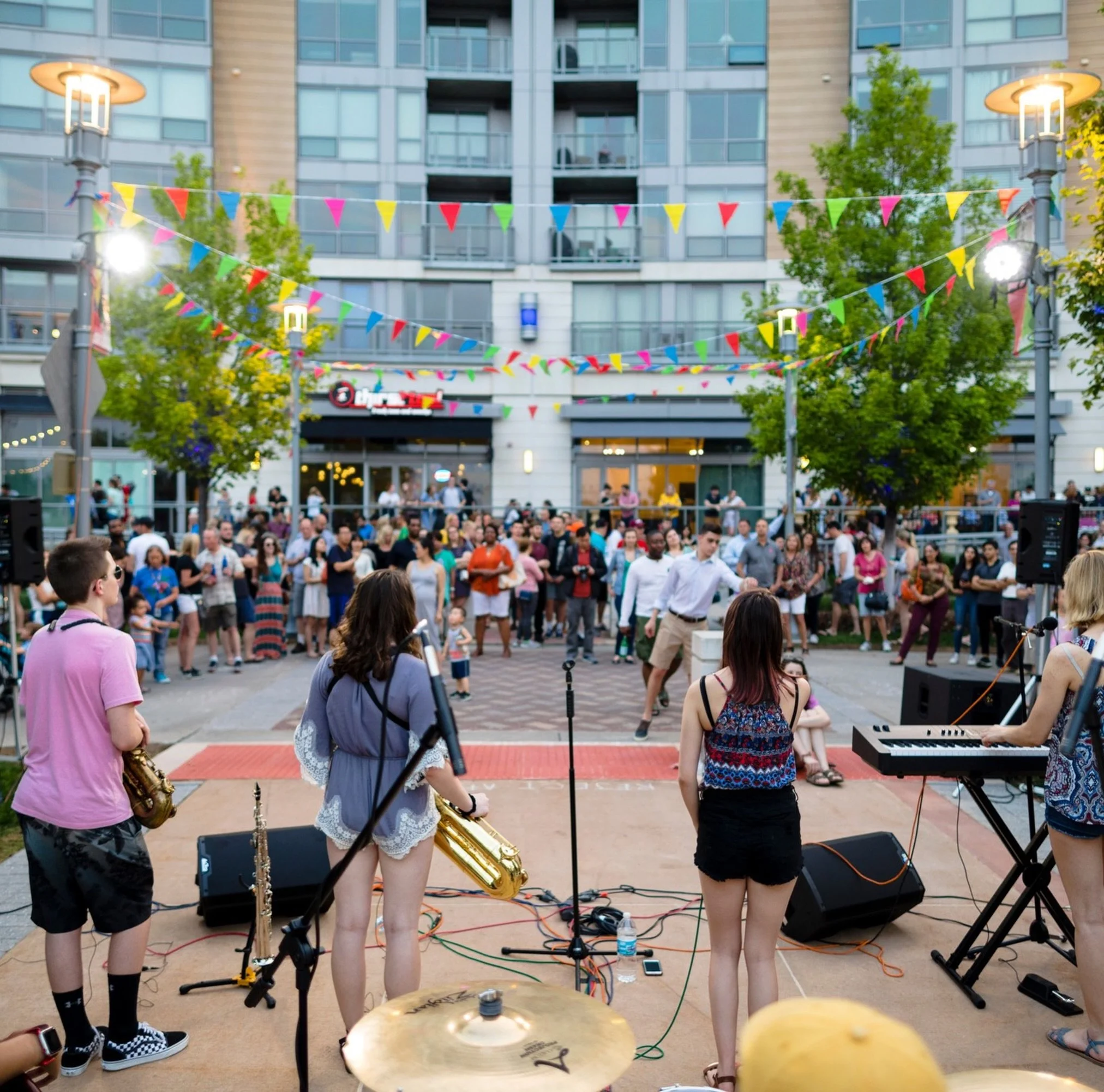 Boy oh boy are we gearing up for some fun!

Friday, May 29th from 6-10pm:

🎤 by @bluesed_omaha &amp; @ralstonesmusic 
👑 Princess characters from 6-8pm
🧘🏼&zwj;♀️ GlowGa with @genesishealthclubs at 9pm
🎯 Recess in the Park &amp; life size coloring