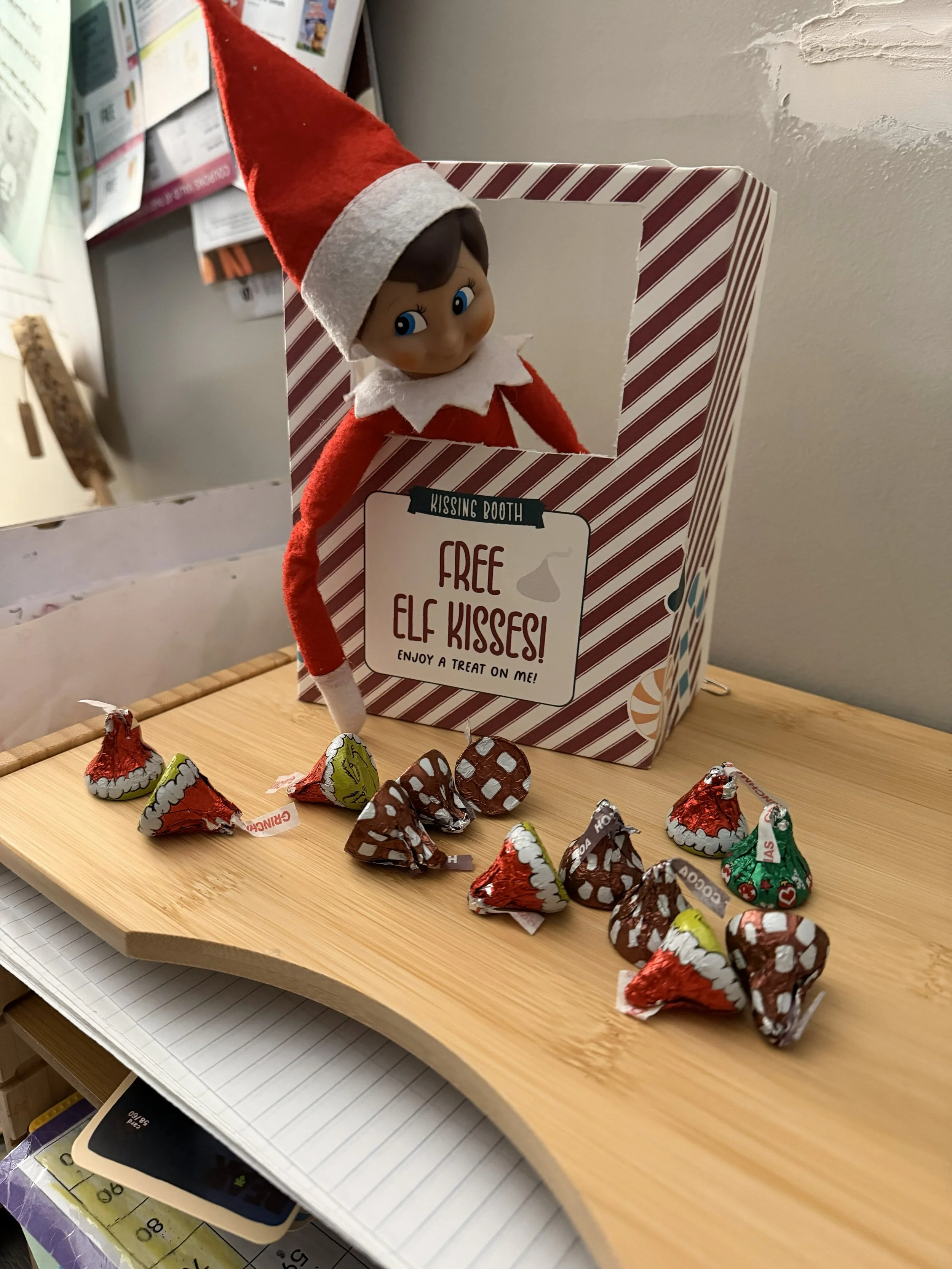 Day 3 - Elf Kisses