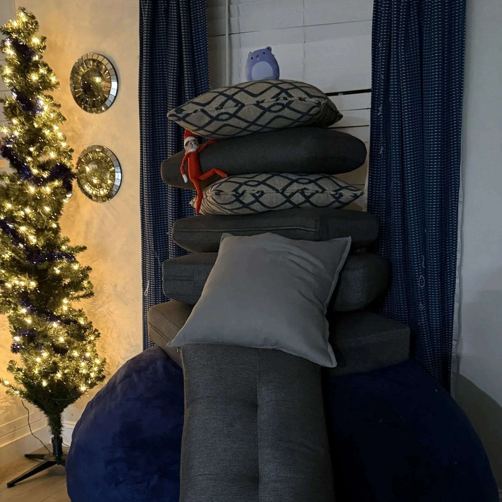 Day 2 - Mount Cushion!