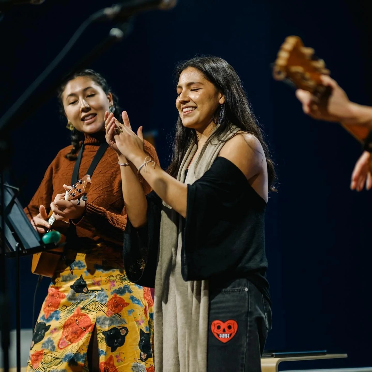 Con ustedes the beautiful @deni.oli_  @carosilvacaro &amp; 
@rchrdy ✨

We loved being present at Folil Traf&uuml;n 2024 to support the Kukama people in their pursuit to protect the legal personhood of the Mara&ntilde;on River in the Peruvian Amazon w