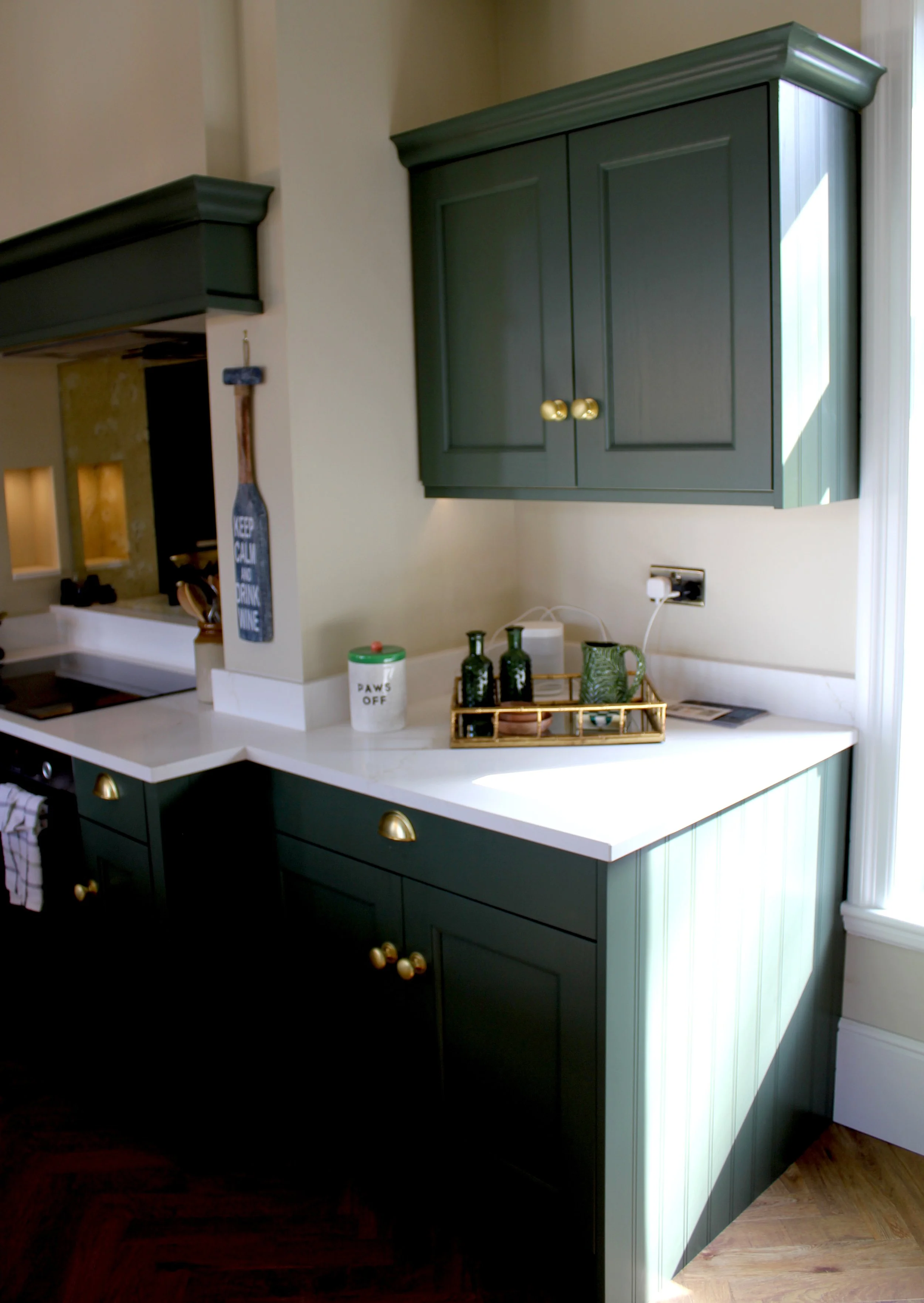 Natural Light showing cabinet colour