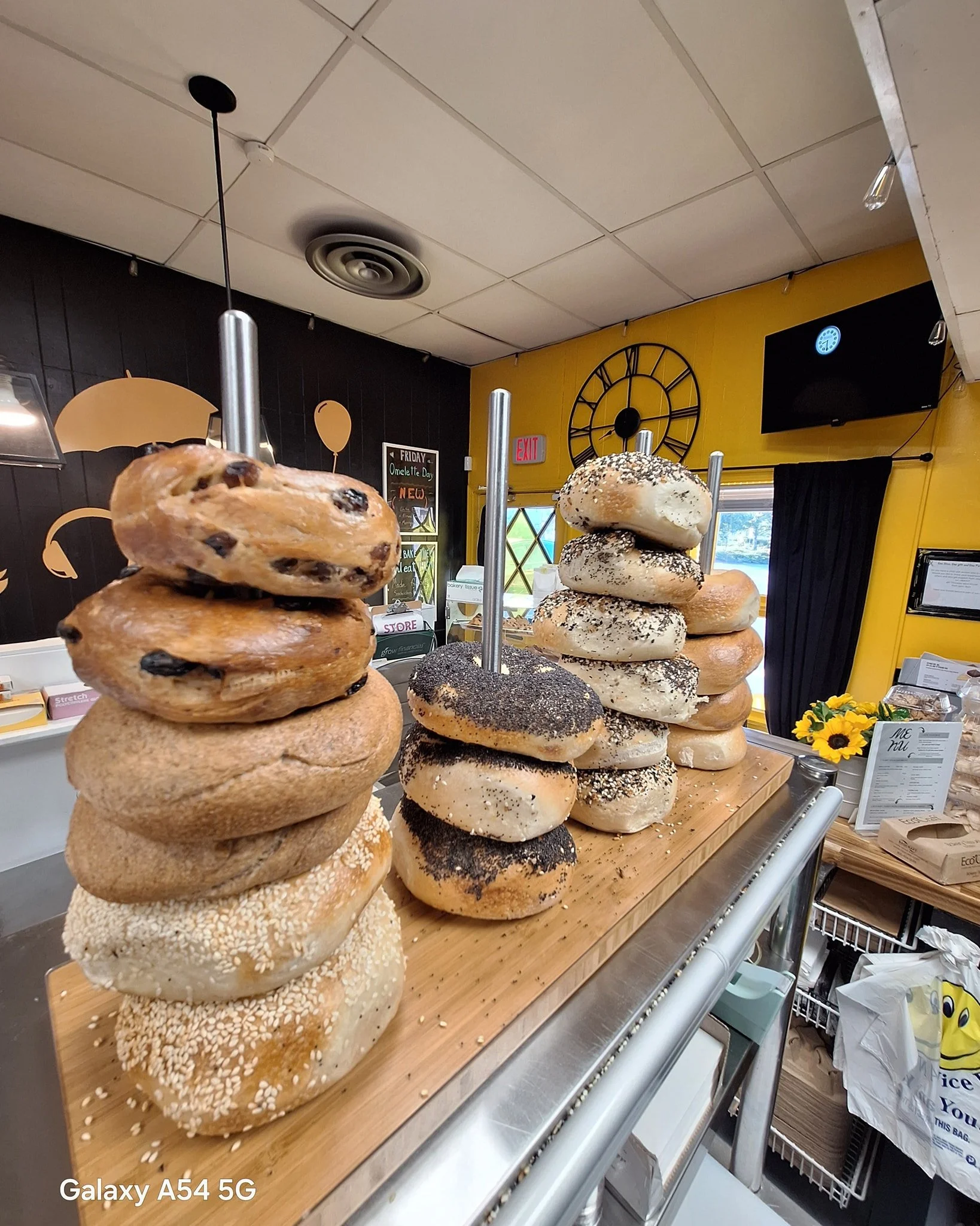 Only on Wednesday $1 bagel. What can I say hand crafted bagels, nothing is better. Come see us tomorrow @chatty_magpie