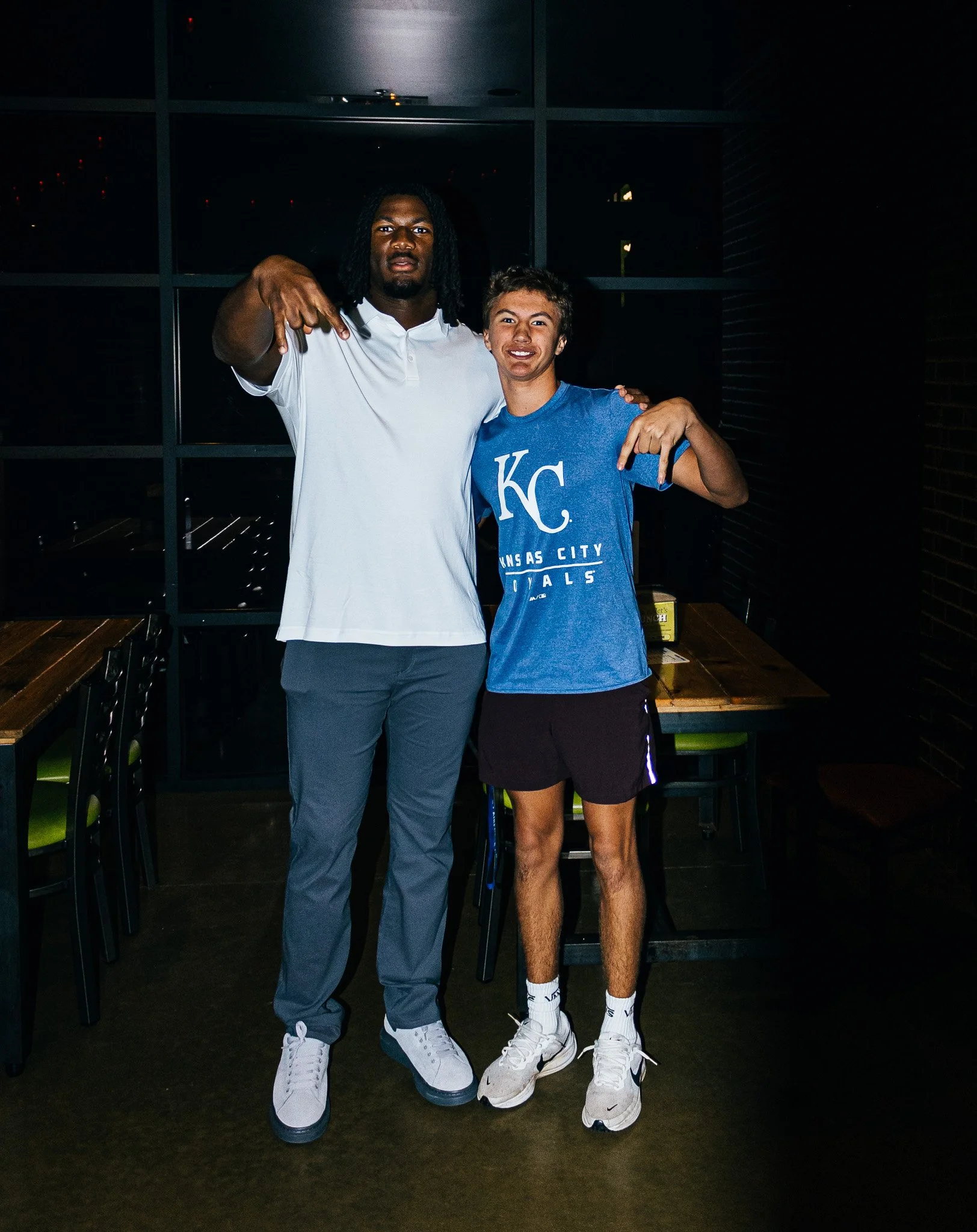 R Mason Thomas with a fan during Kansas City Huddle Live taping