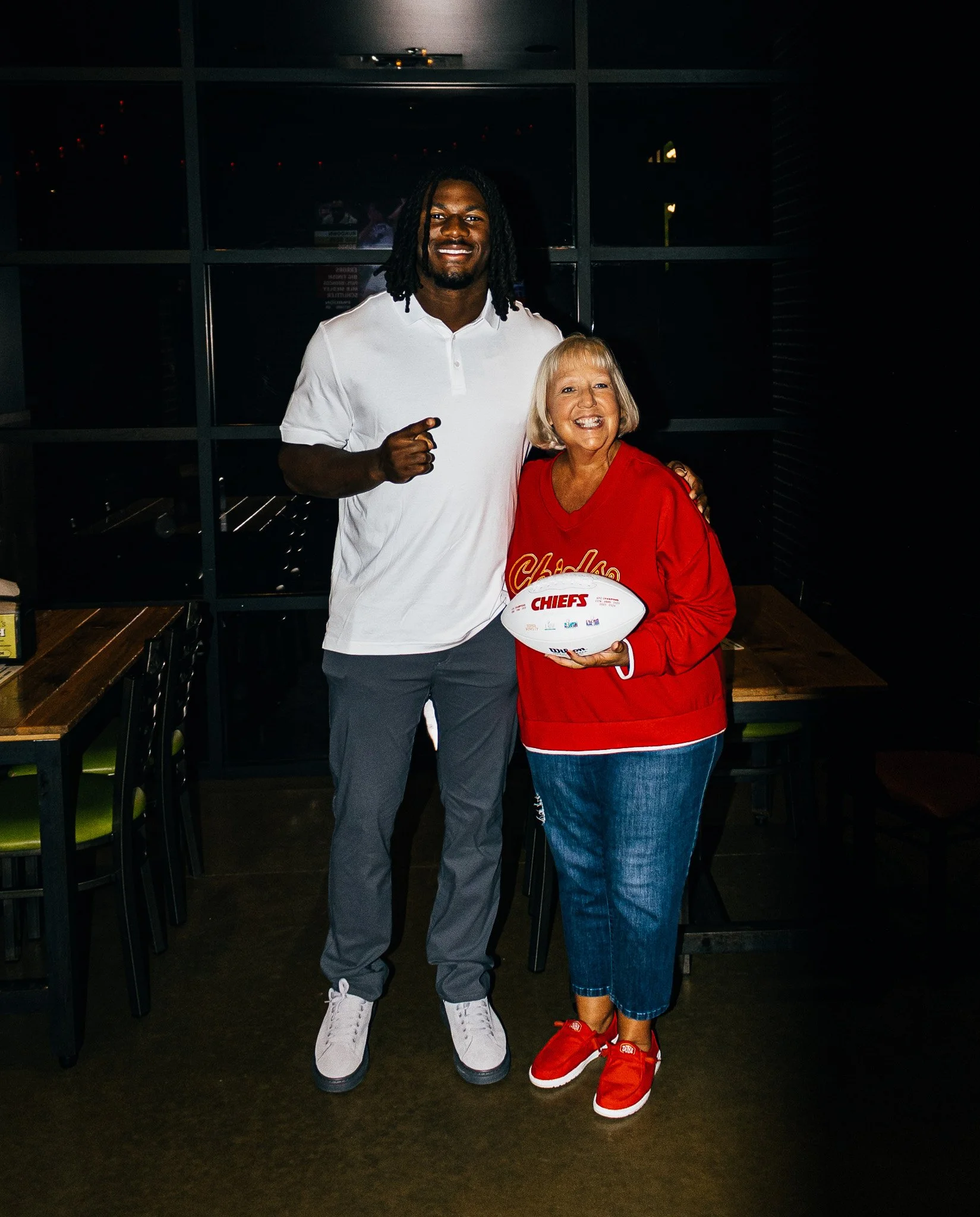 R Mason Thomas with a fan during Kansas City Huddle Live taping