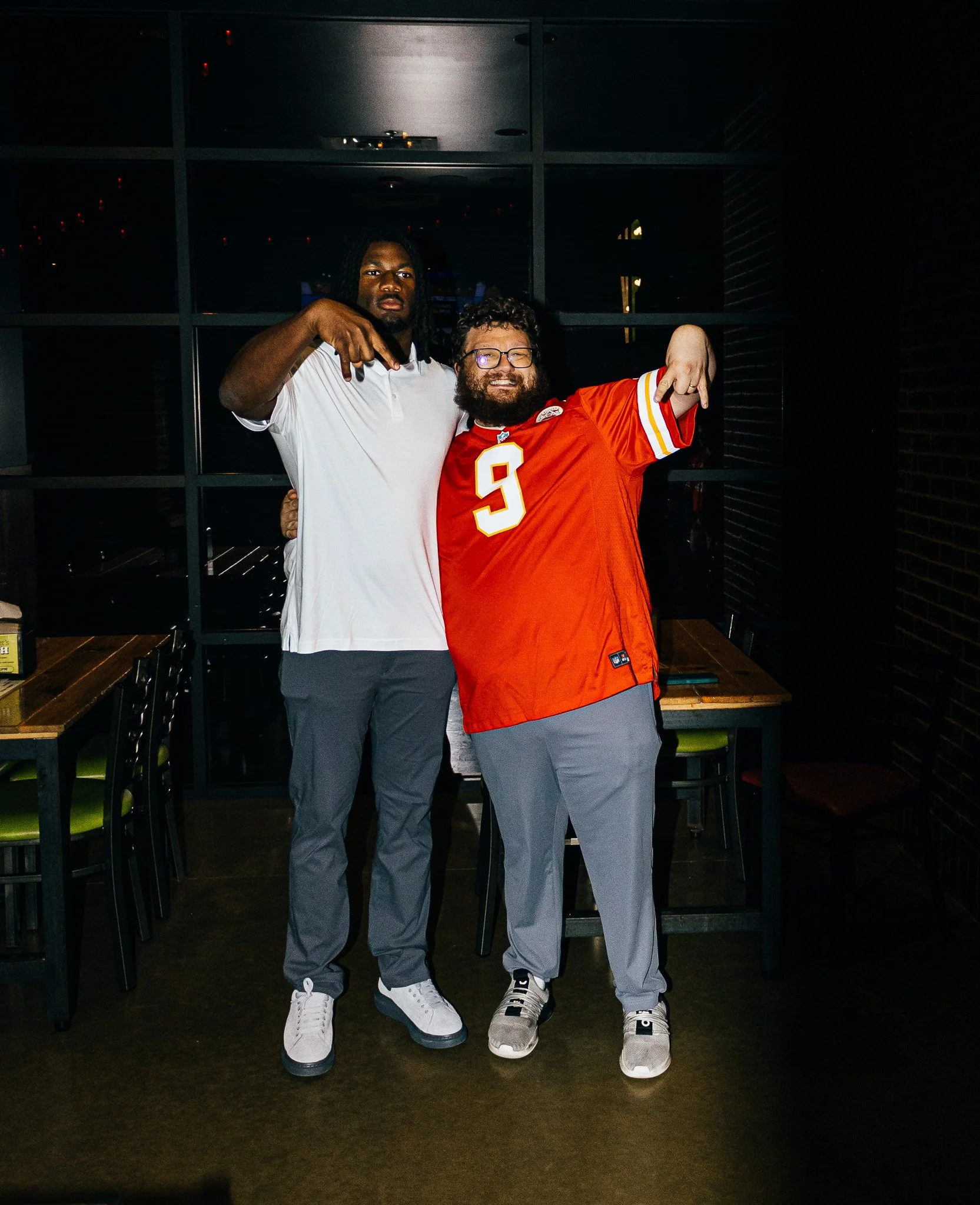 R Mason Thomas with a fan during Kansas City Huddle Live taping