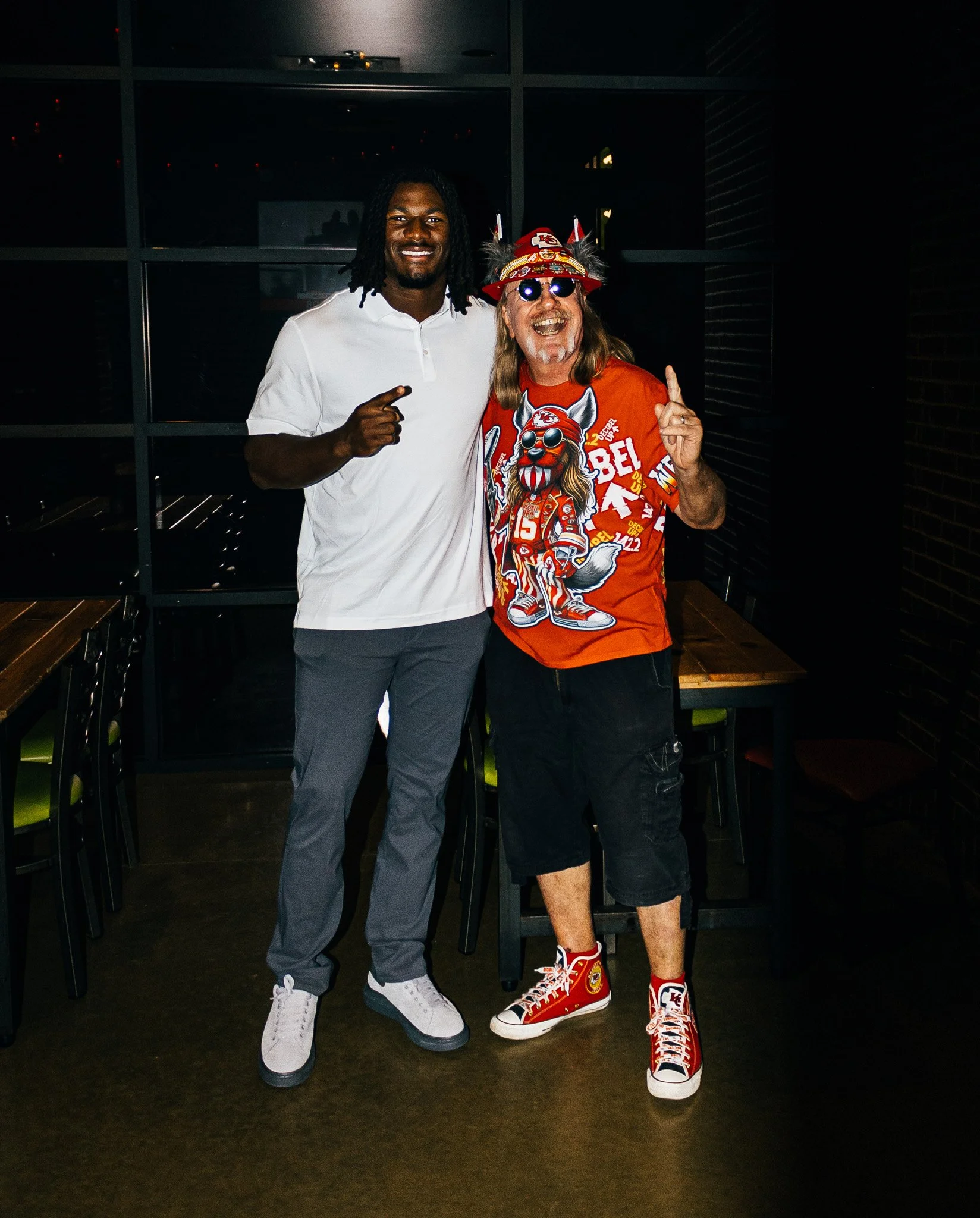 R Mason Thomas with a fan during Kansas City Huddle Live taping