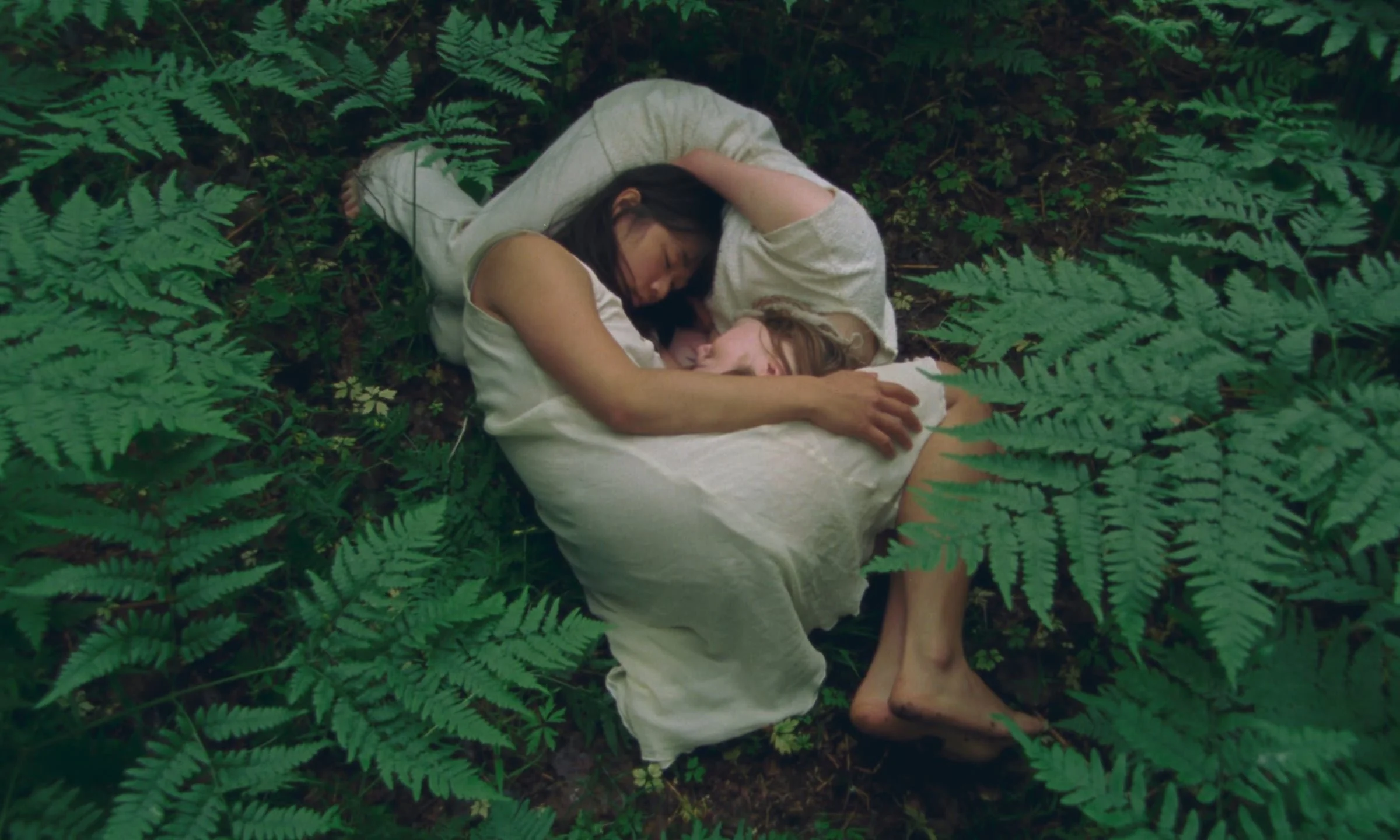 BLOODY MOON / Dir. Julian Solli