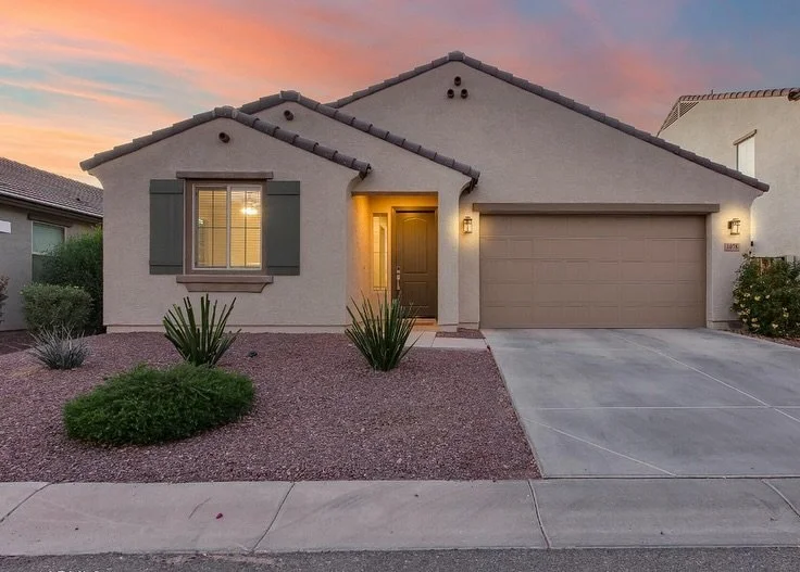 NEW LISTING! ‼️ Take a look at this stunning 3 bed, 2 bath home in Goodyear! 

As you enter, you&rsquo;ll notice the open-concept layout seamlessly connects the living space and kitchen, making it ideal for entertaining! The updated kitchen boasts wh