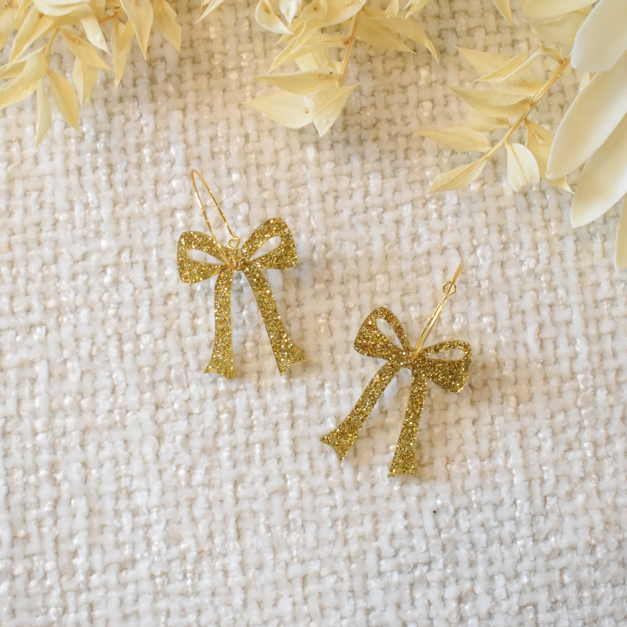 Golden Glitter Bows