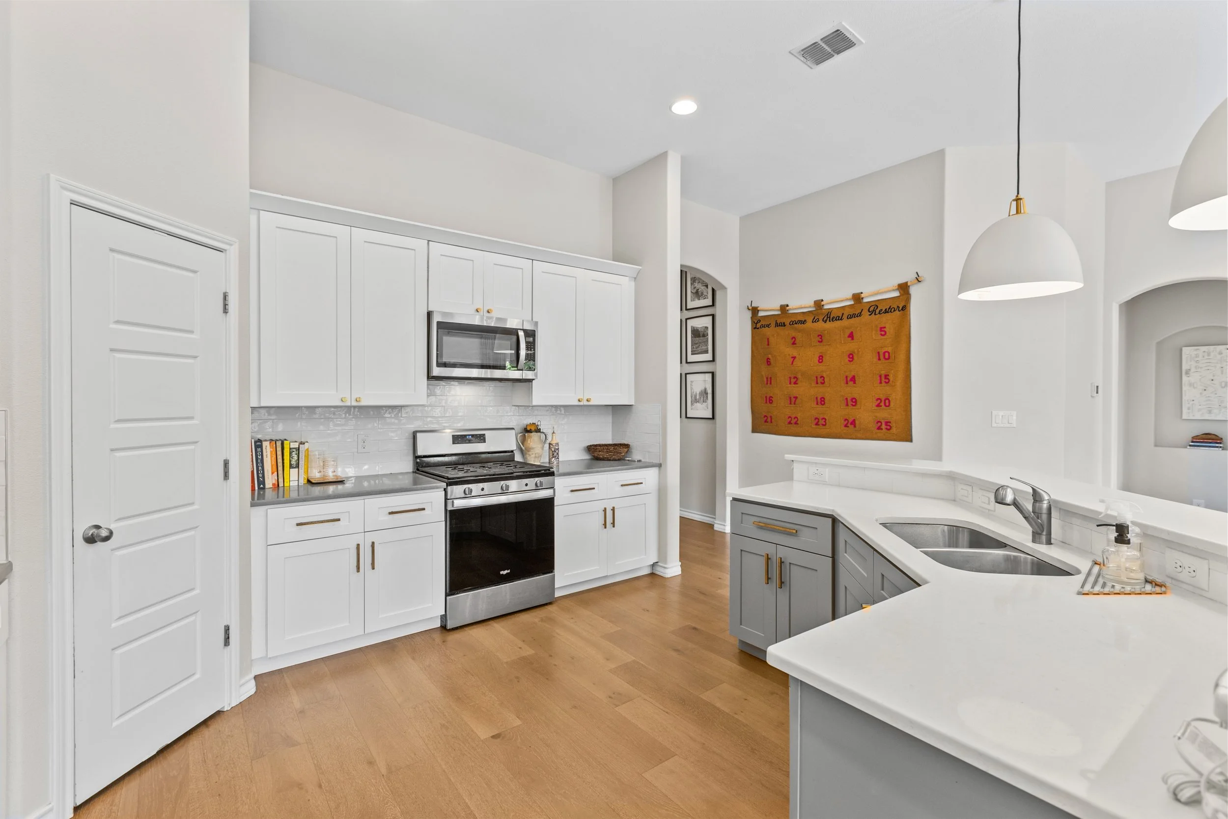 28210 versant hills-16.jpg