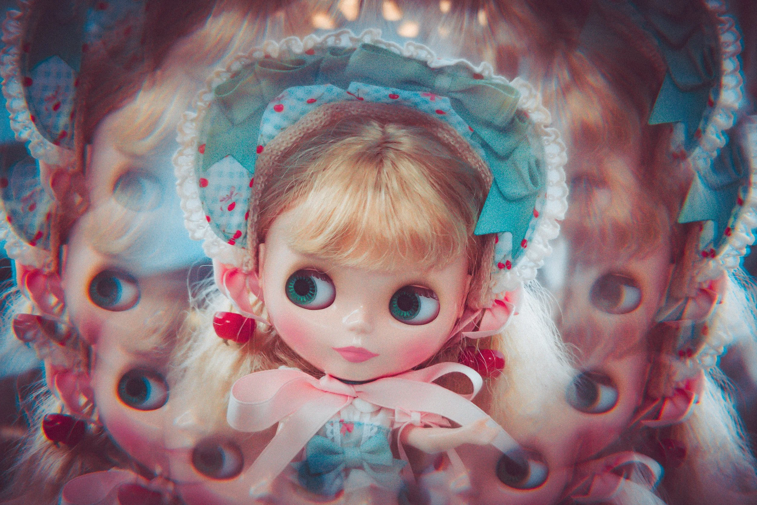 Creamy Cherry Sweetheart using a Kaleidoscope lens