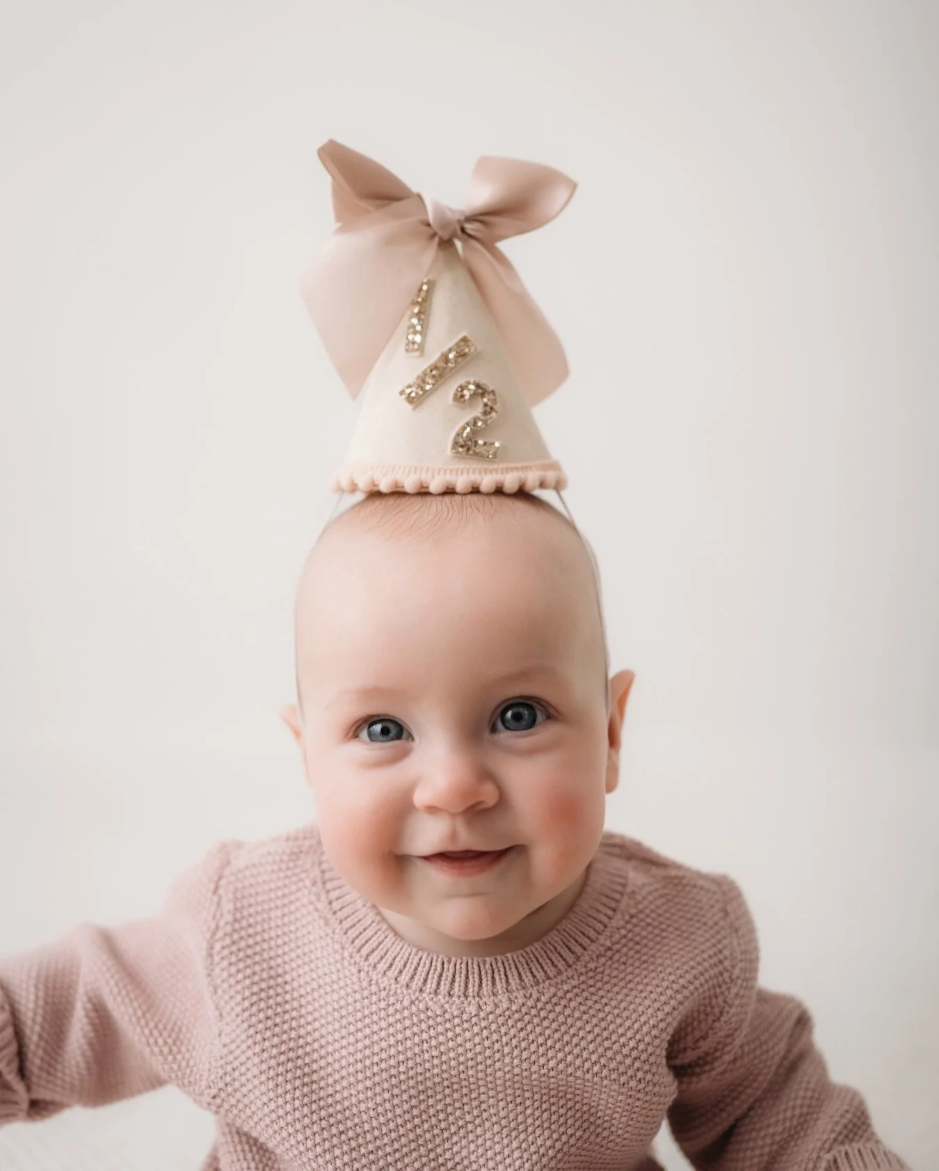 If you blink, you&rsquo;ll miss this season.

Six months ago, she was tiny and curled up in your arms. Now she&rsquo;s sitting, smiling, discovering her hands and toes&mdash;and showing you bits of who she&rsquo;s becoming every single day.

That&rsq