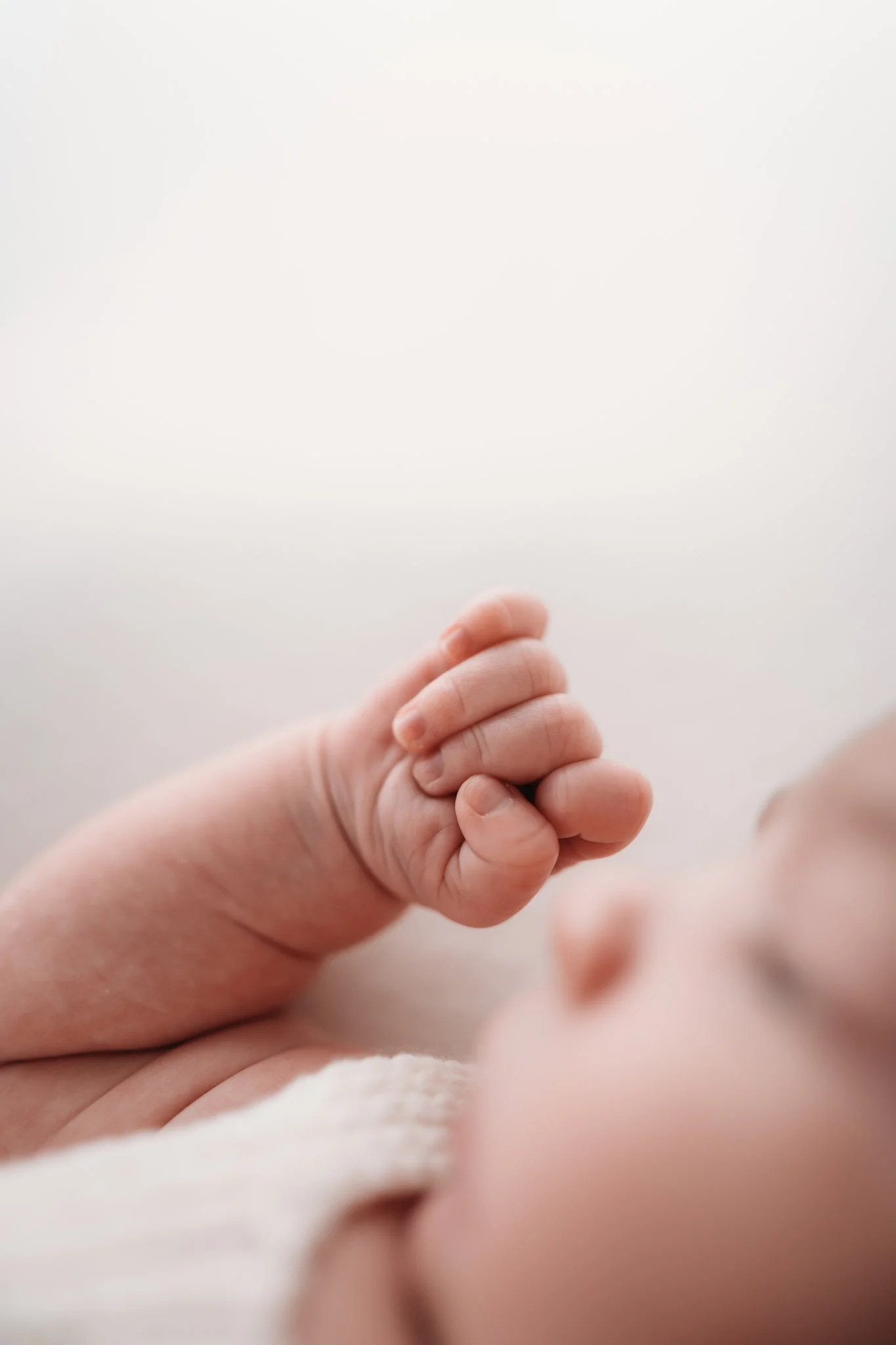 newborn-photographer-in-houston-16.jpg