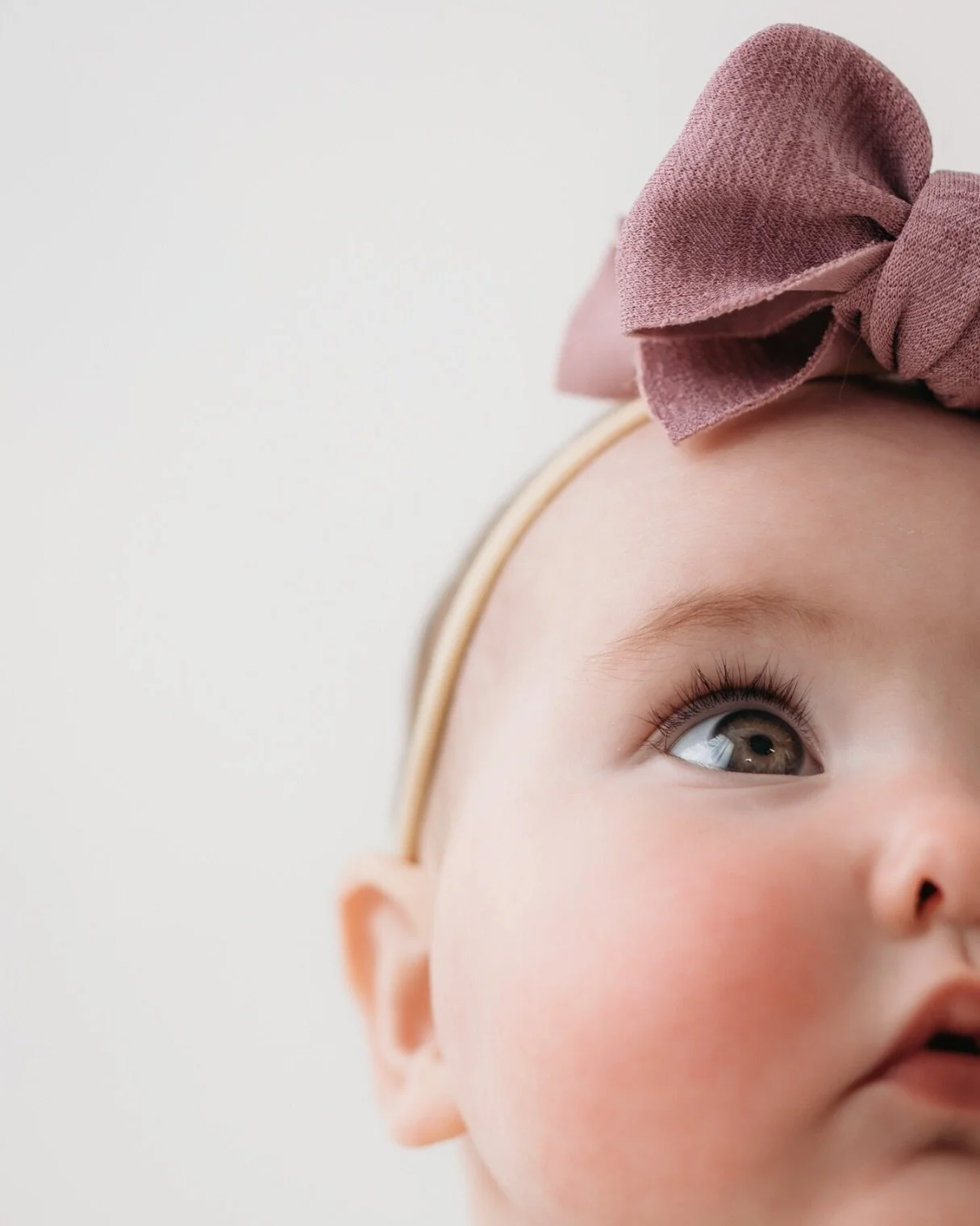 It&rsquo;s easy to think you should wait until the first birthday. Or that &ldquo;one&rdquo; is the big milestone.

But this age is where so much of the magic happens. The milestones that hit between newborn and one are massive.

They&rsquo;re curiou