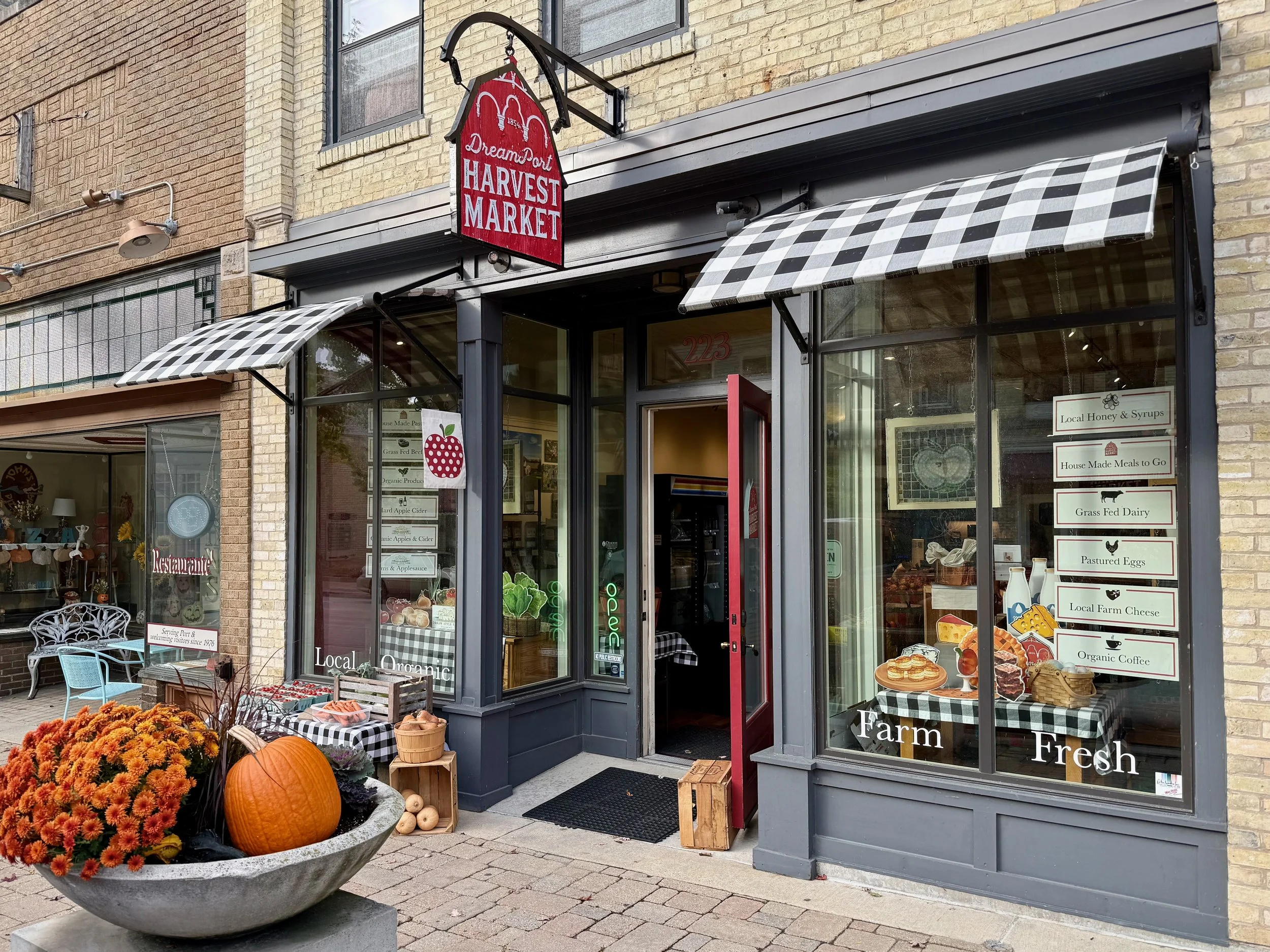 Dream Port Harvest Market storefront