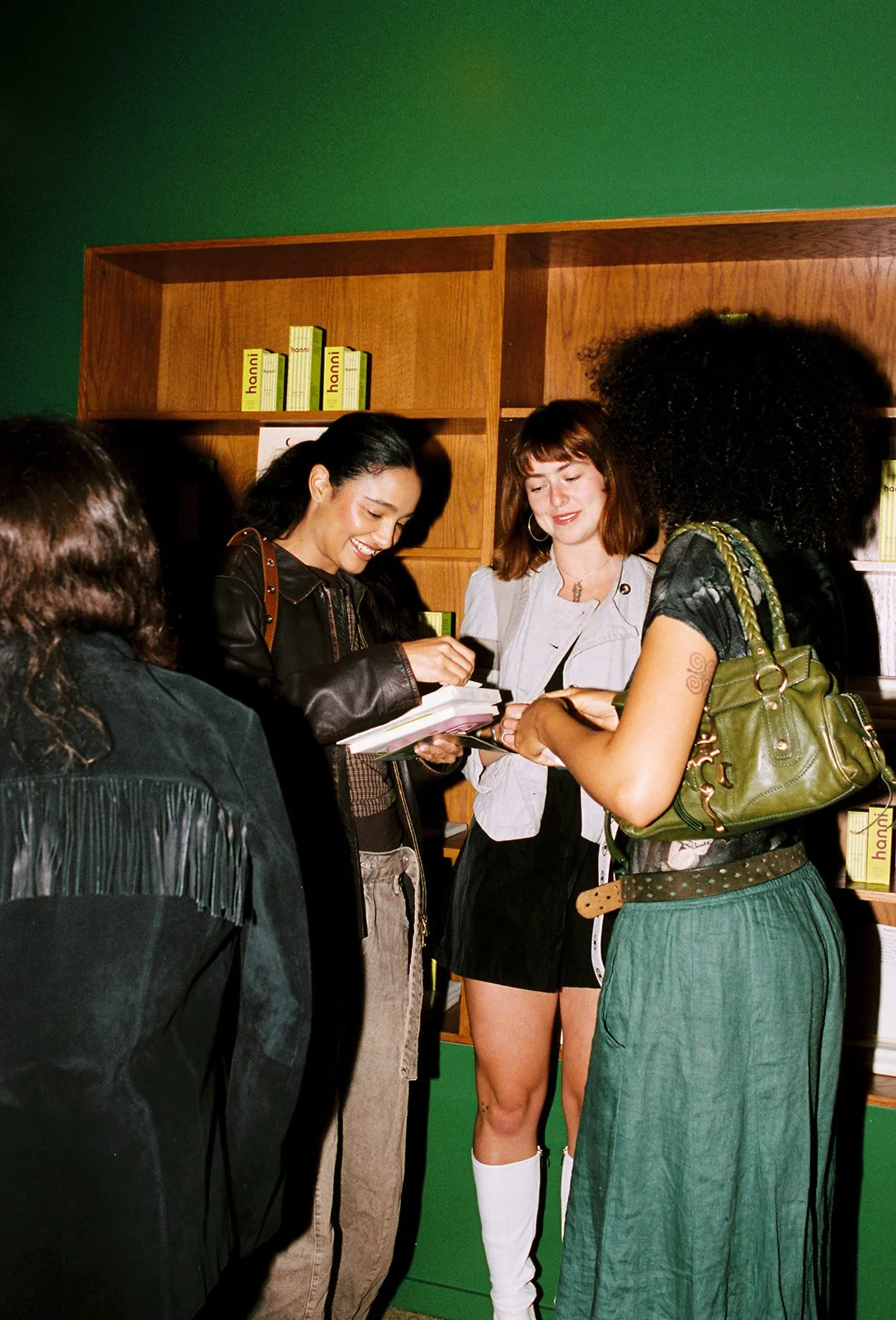 Hanni-Wild Night 2026-crystalkeocreative-81 (1).jpg